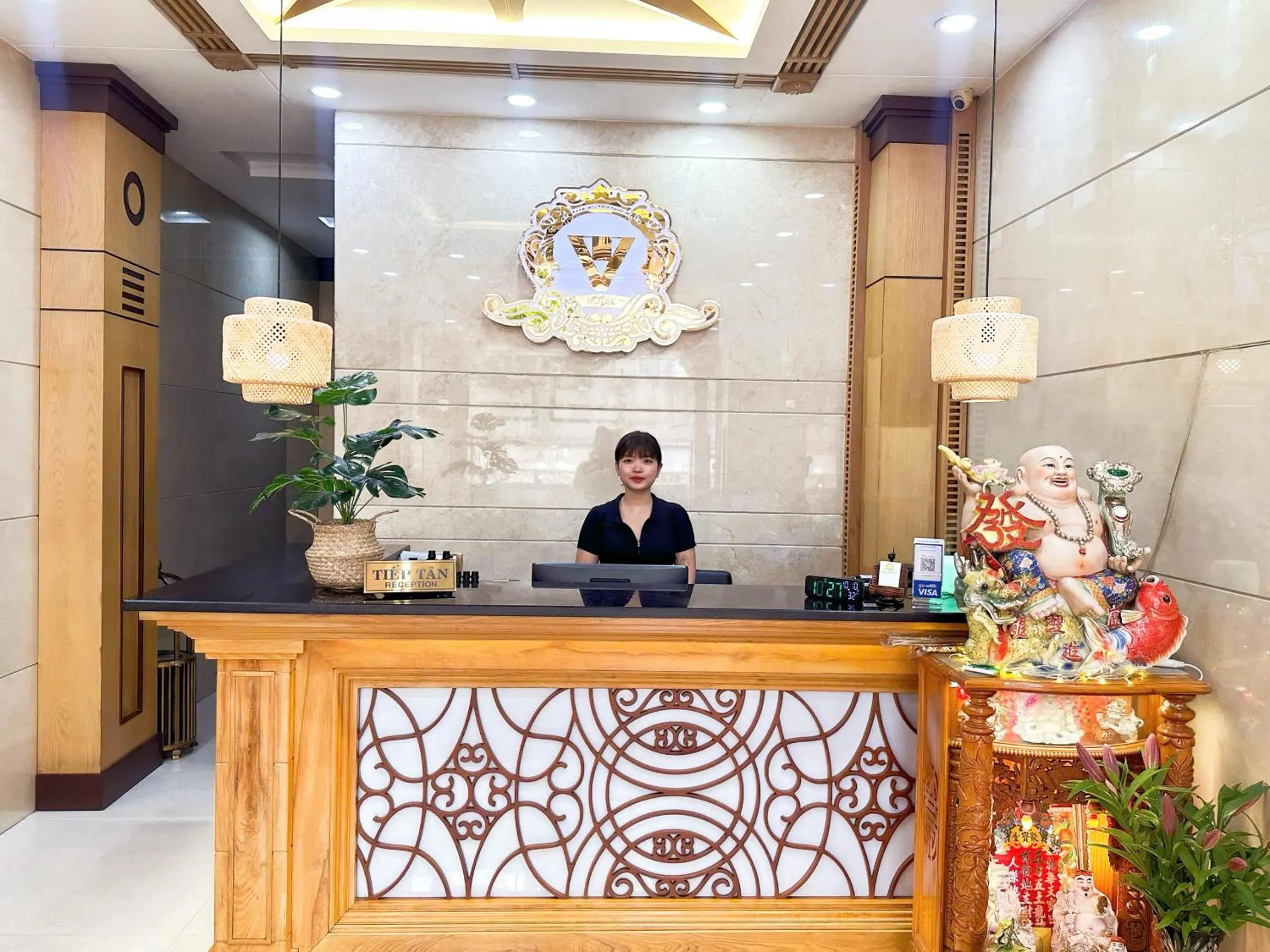 Staff in Vuong Tai Hotel