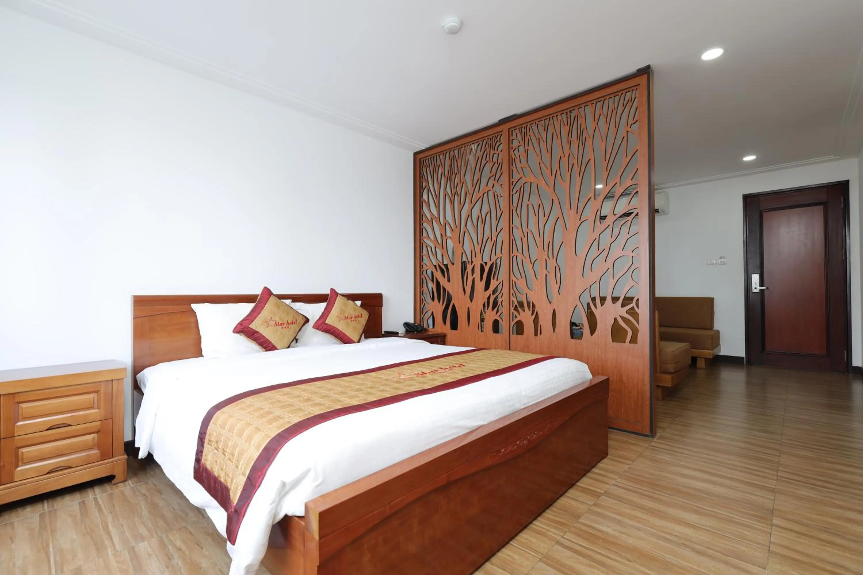 Bedroom, Bed in Star Hotel and Spa - Fitness