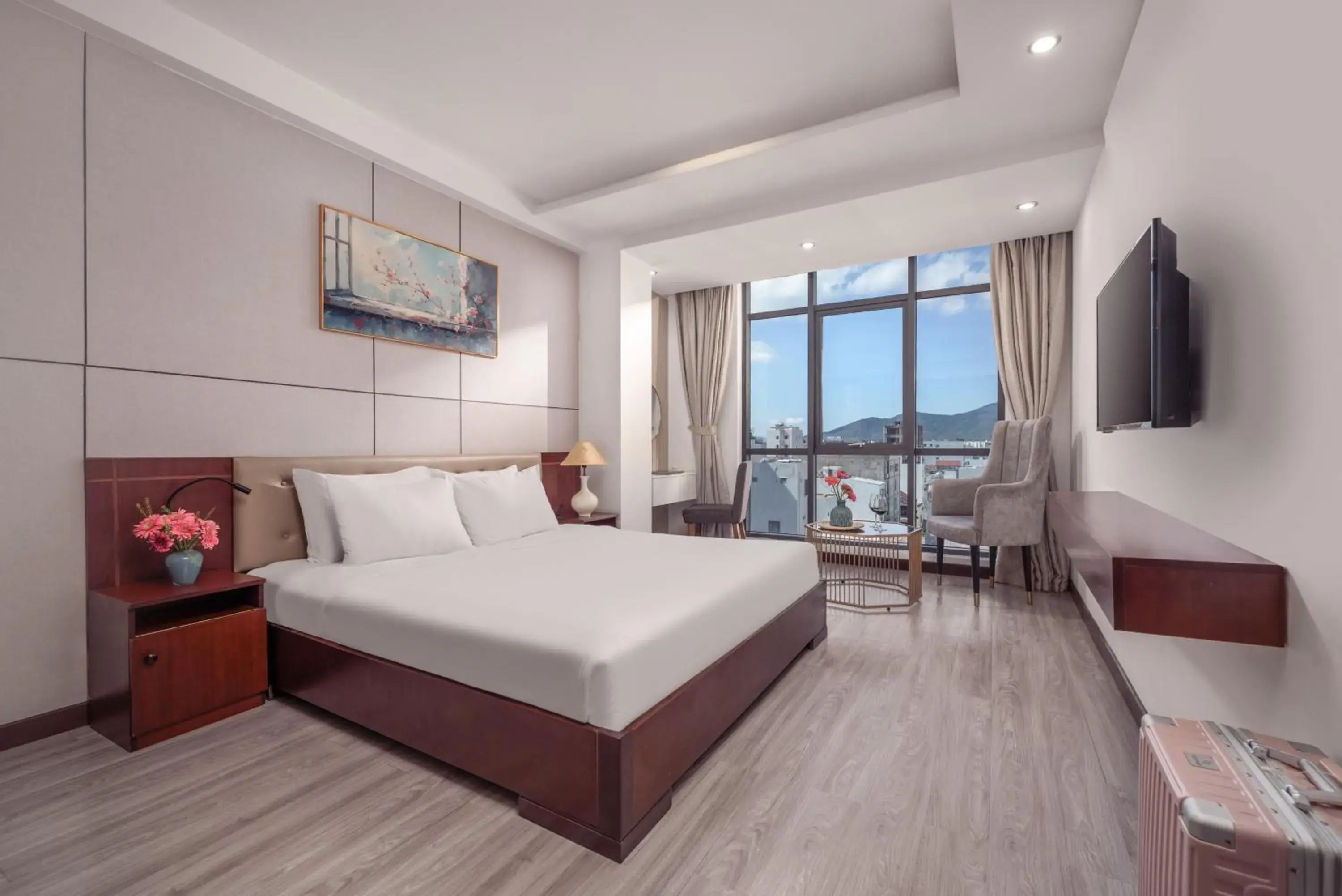 Suite with Spa Bath in Star Hotel and Spa - Fitness Suite with Spa Bath in Star Hotel and Spa - Fitness