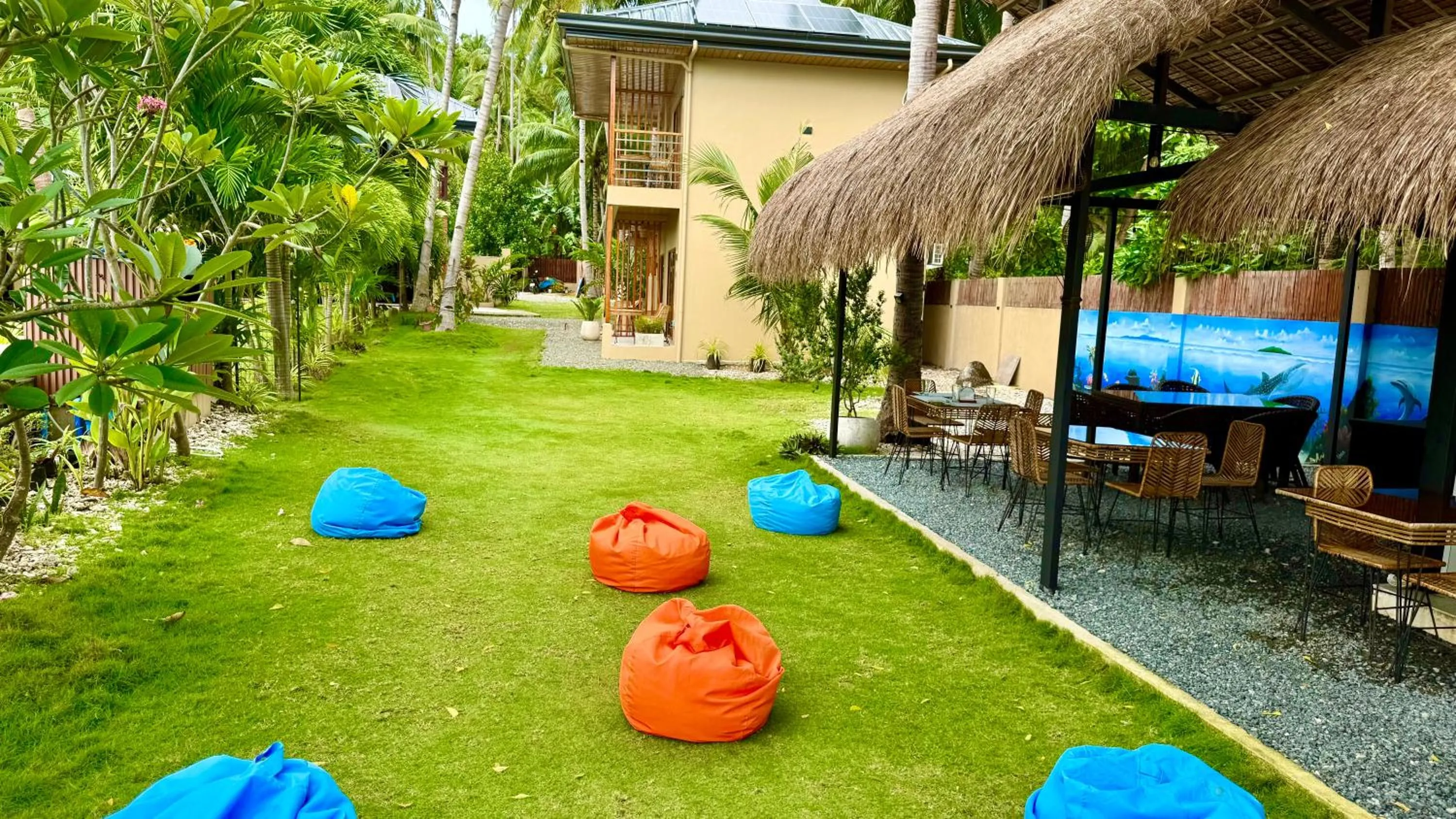 Southseas Beach Resort and Dive Center