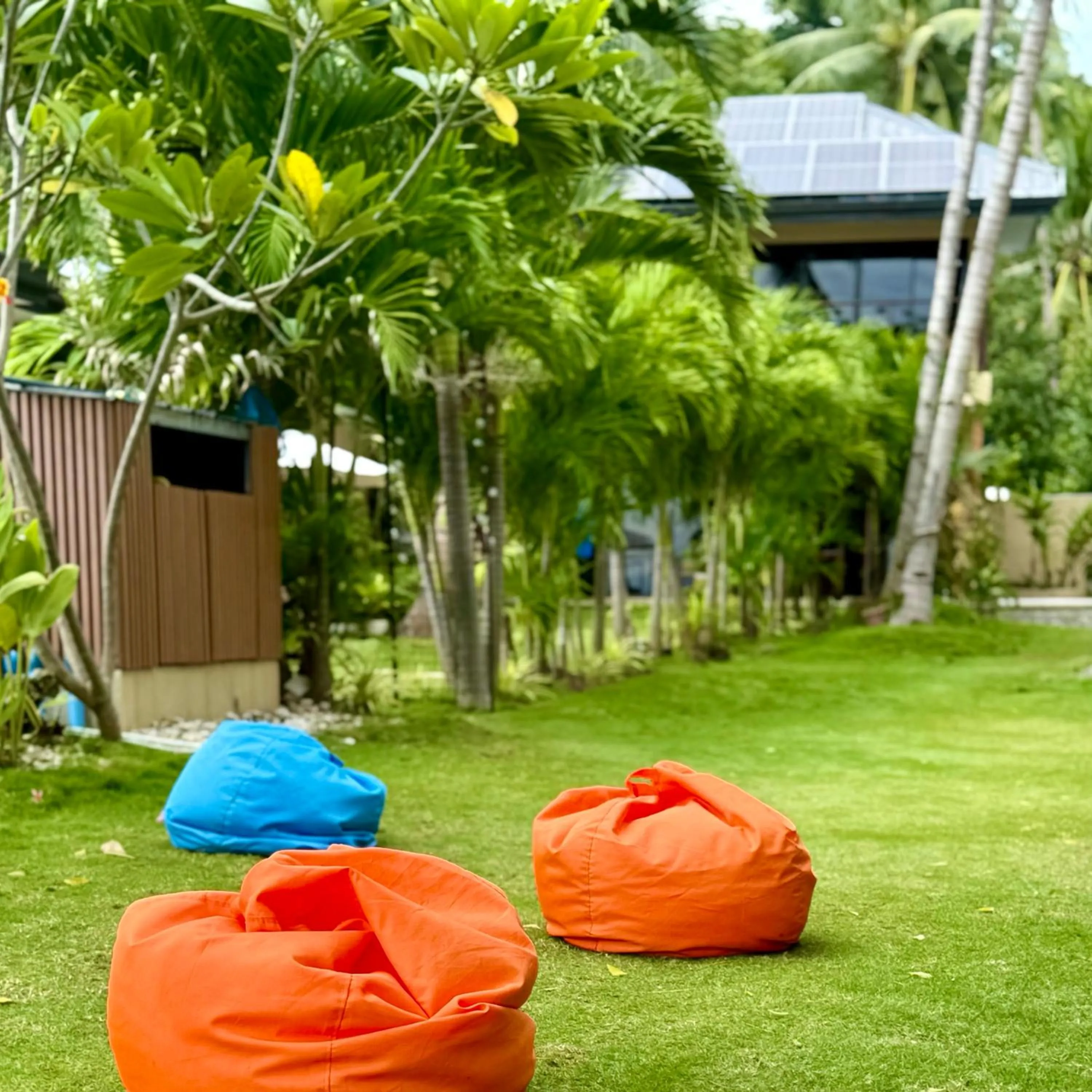 Southseas Beach Resort and Dive Center