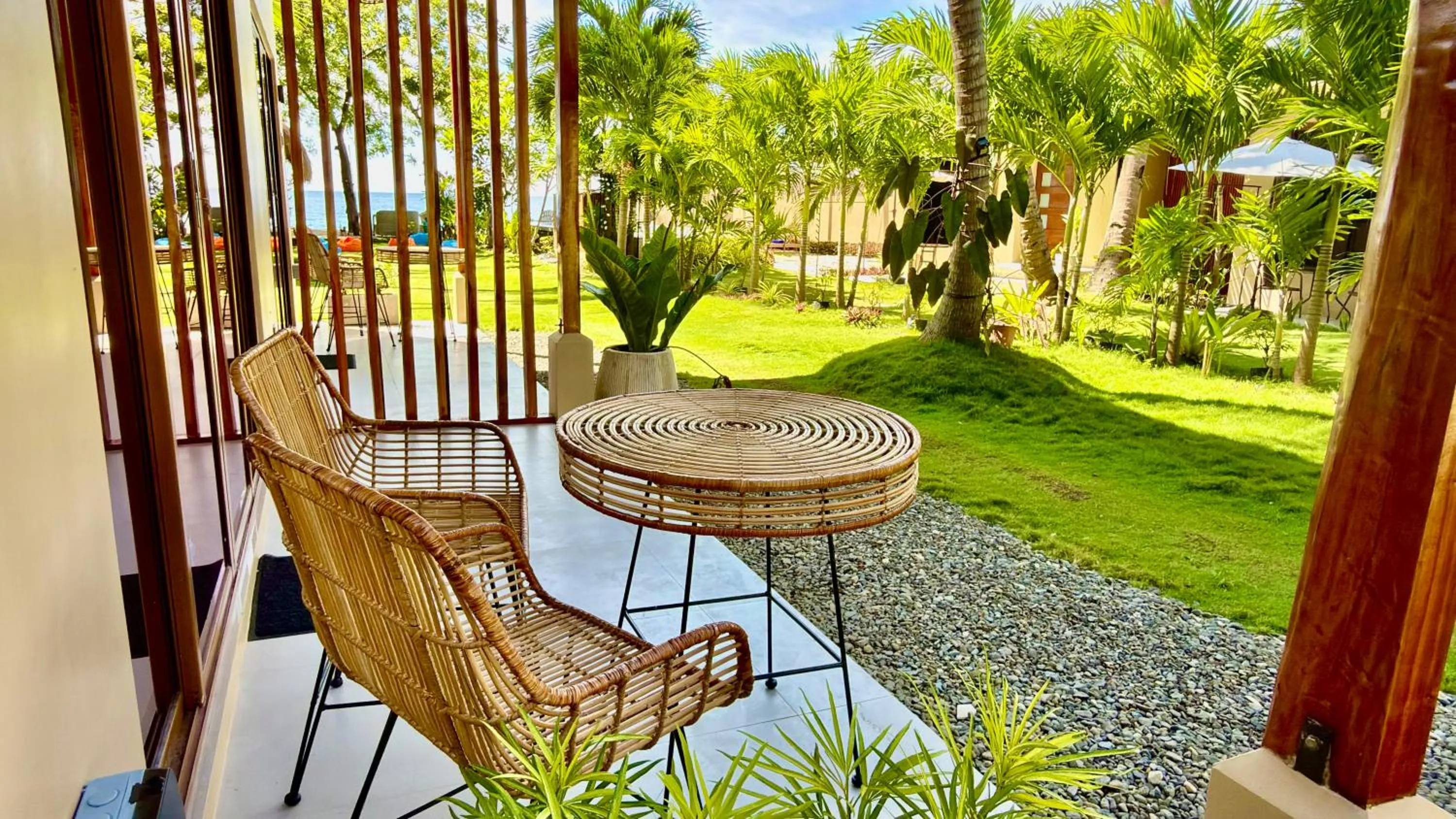 Southseas Beach Resort and Dive Center