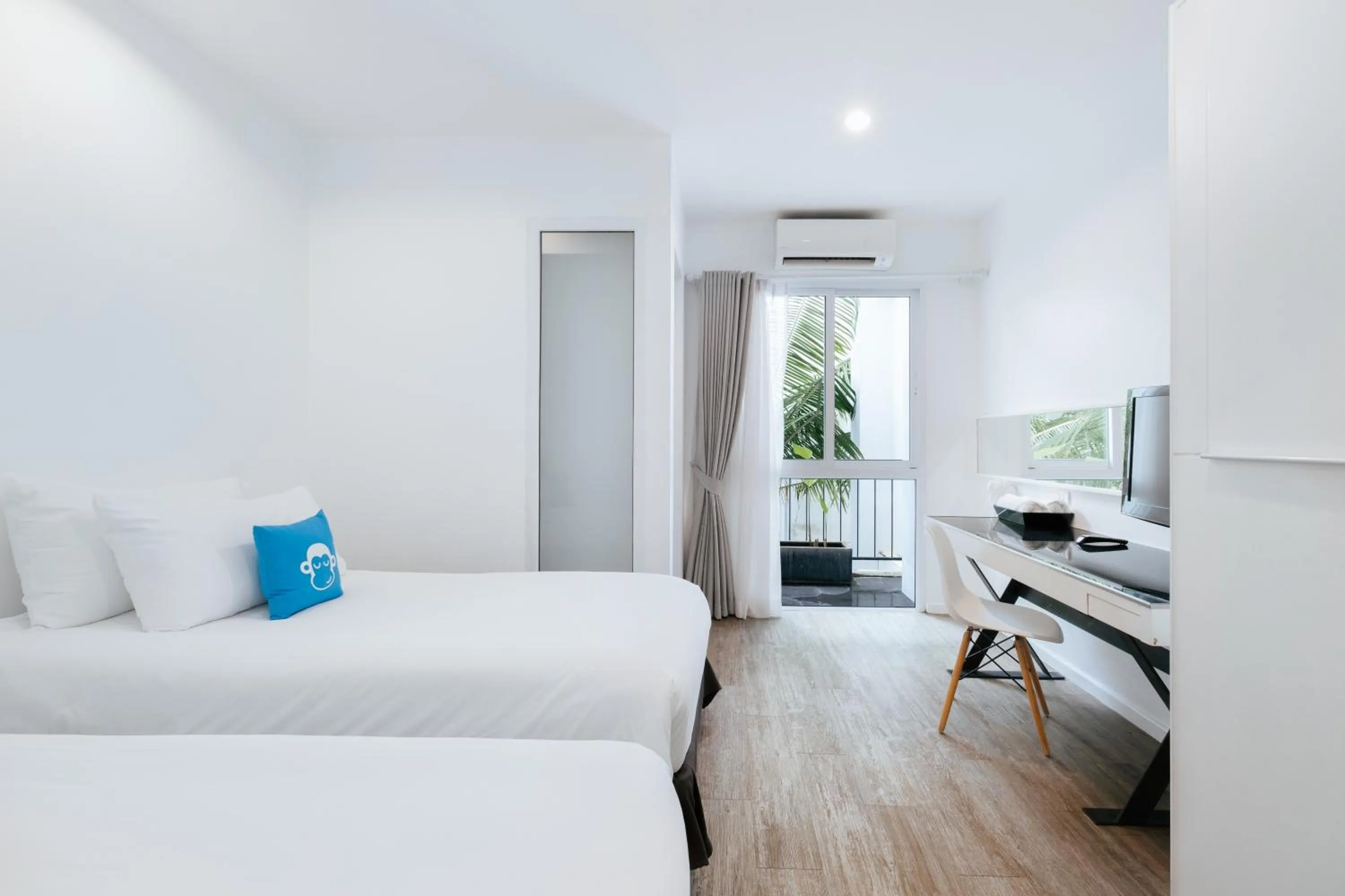 Bedroom, Bed in Blu Monkey Bed & Breakfast Phuket