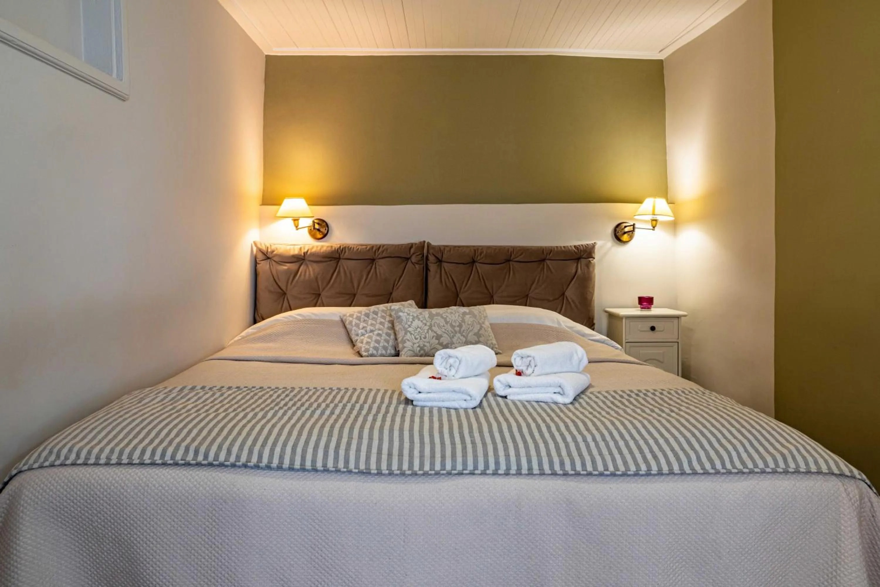 Photo of the whole room, Bed in Althaia Pension