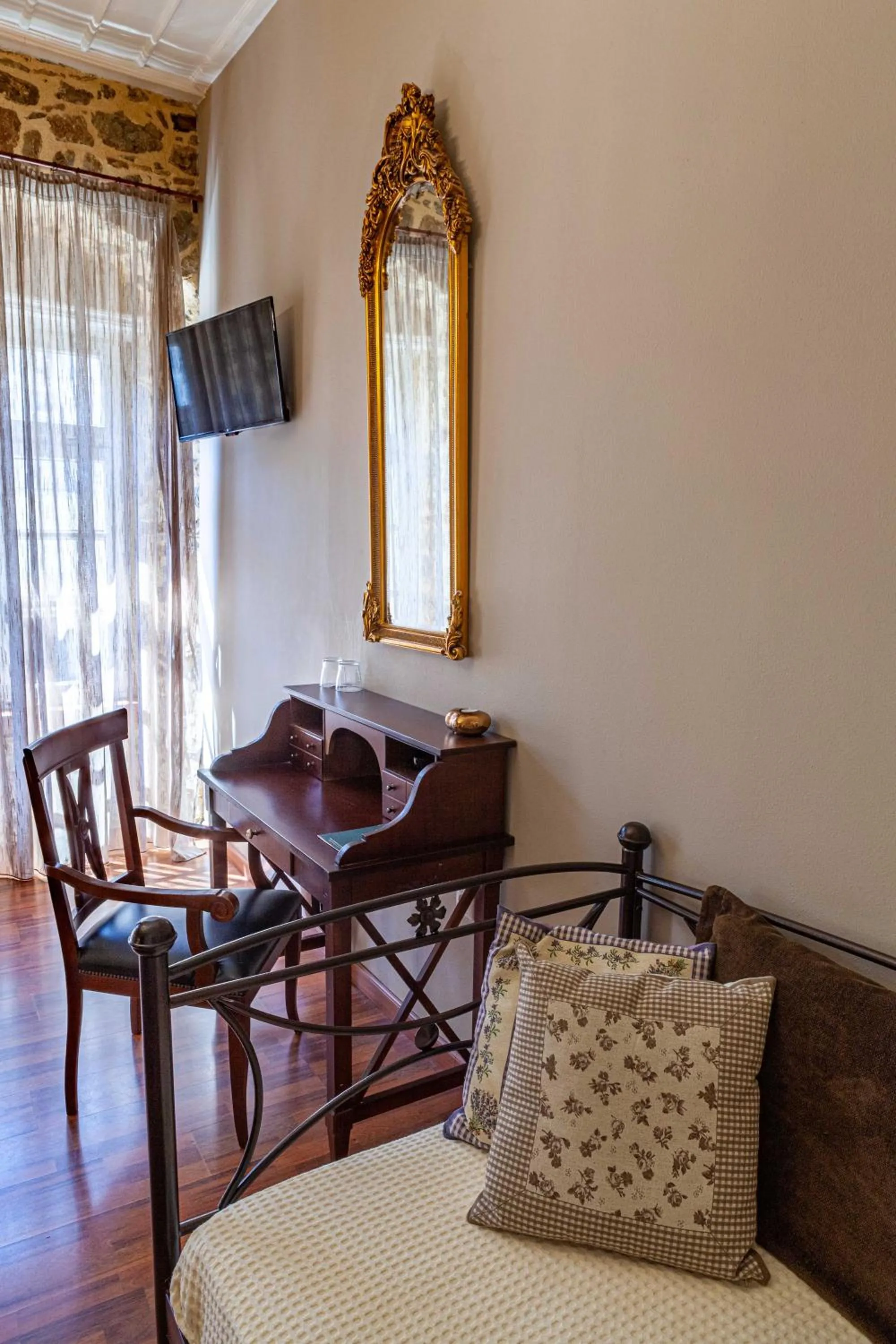 Photo of the whole room in Althaia Pension