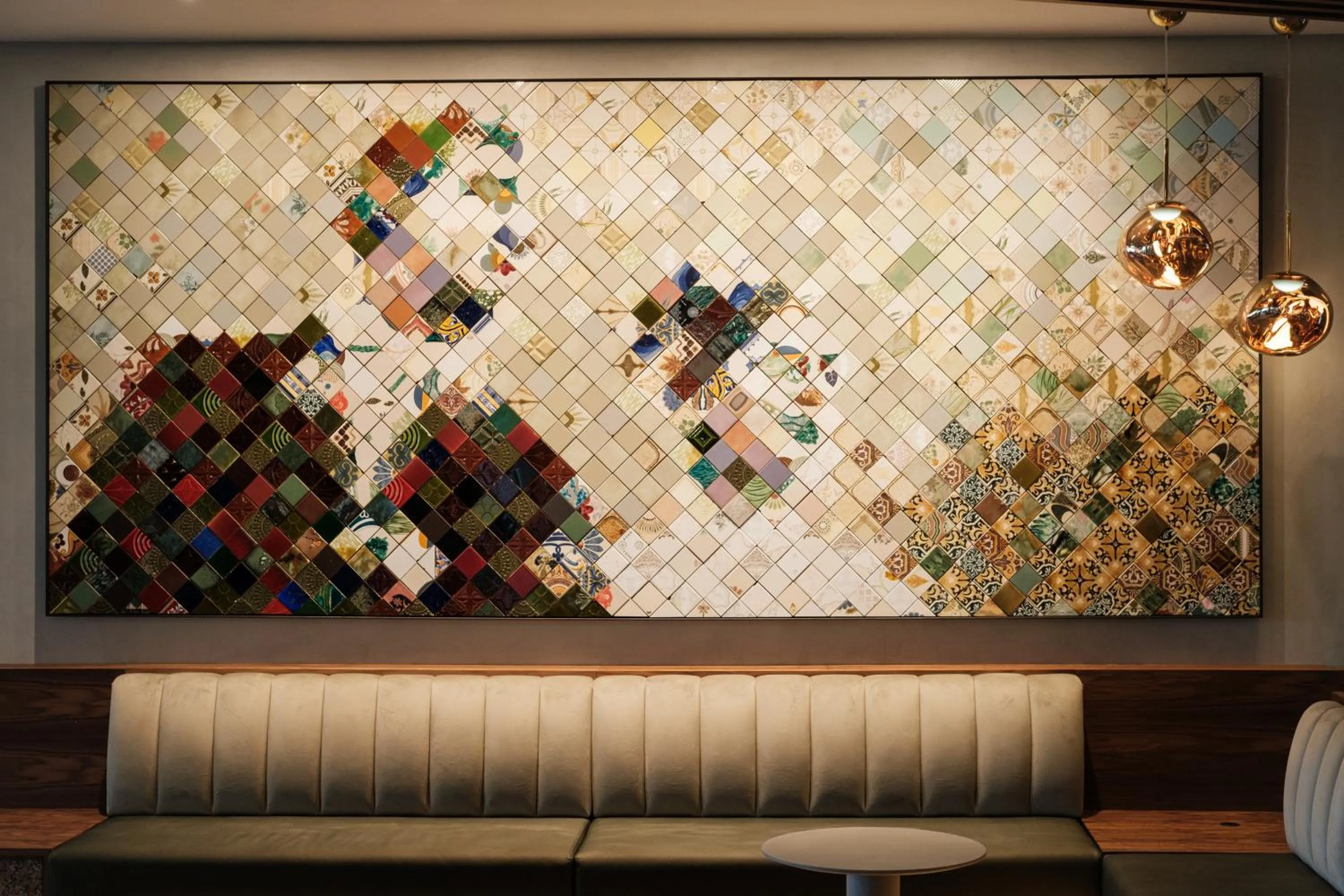 Lobby or reception in Holiday Inn Lisbon-Continental by IHG