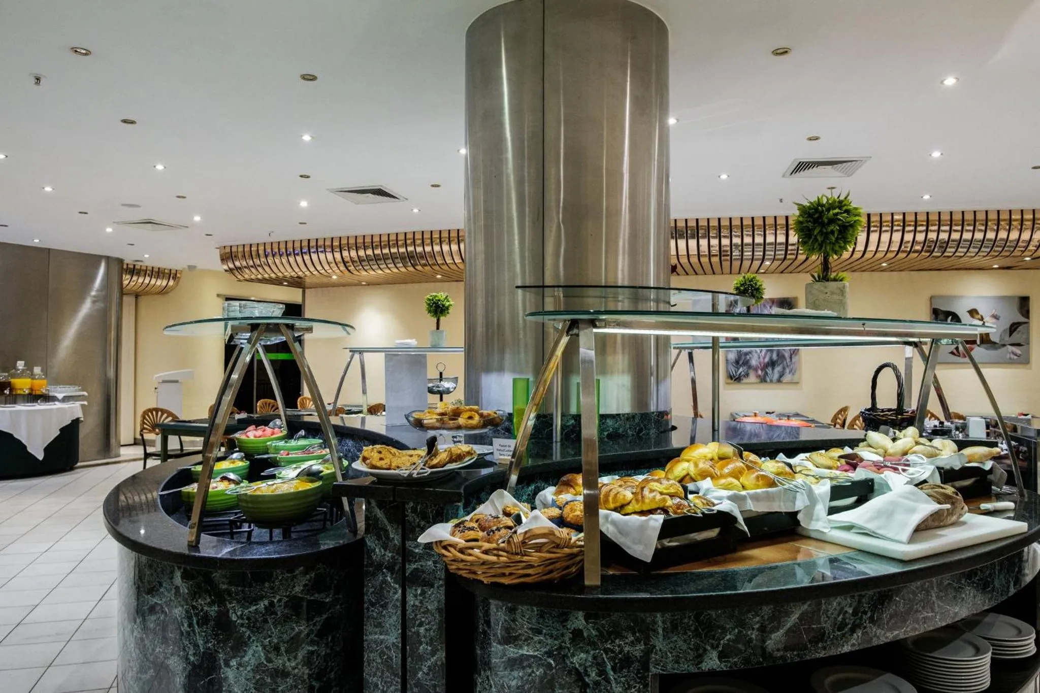 Breakfast in Holiday Inn Lisbon-Continental by IHG