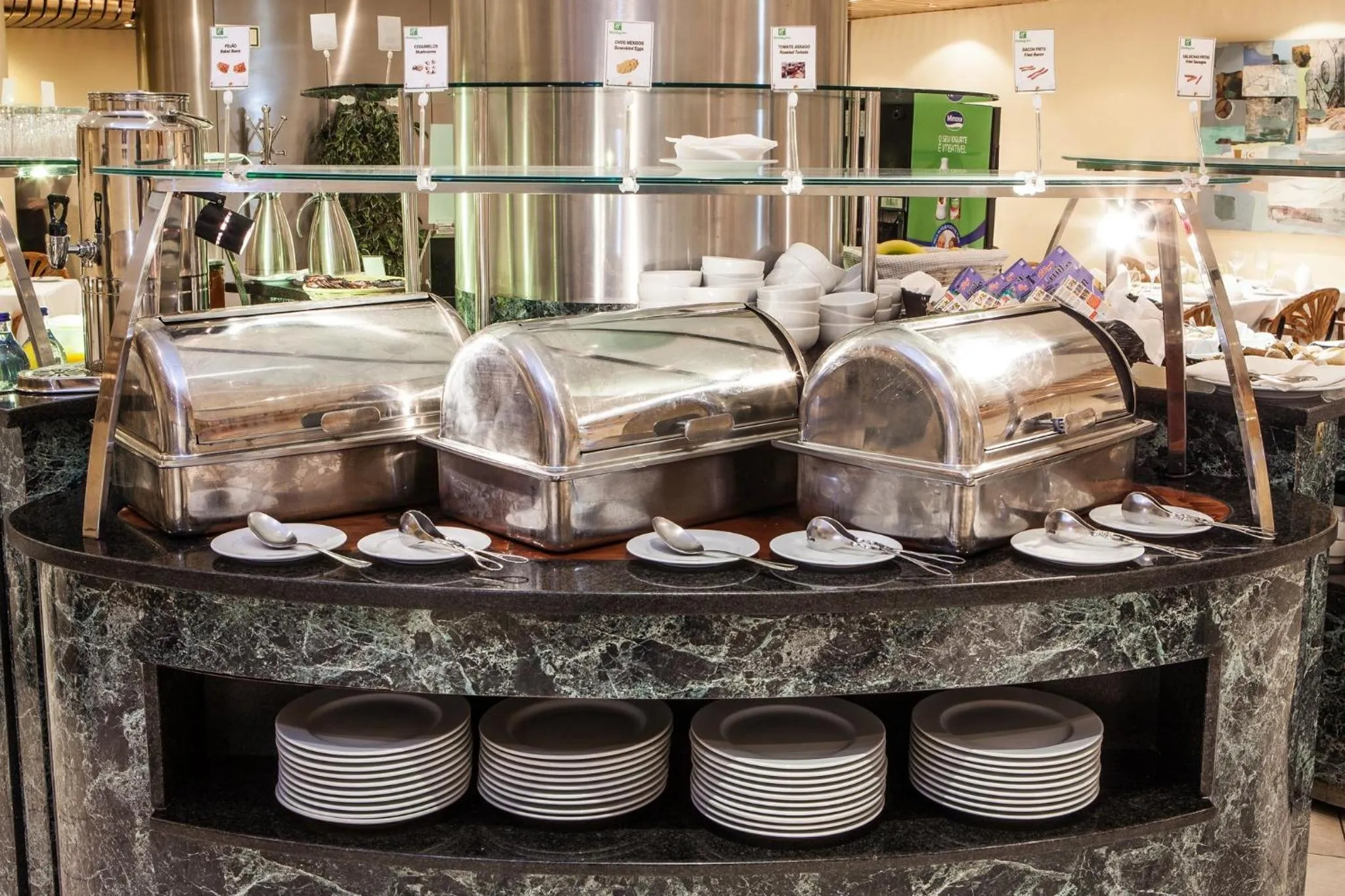 Restaurant/places to eat in Holiday Inn Lisbon-Continental by IHG