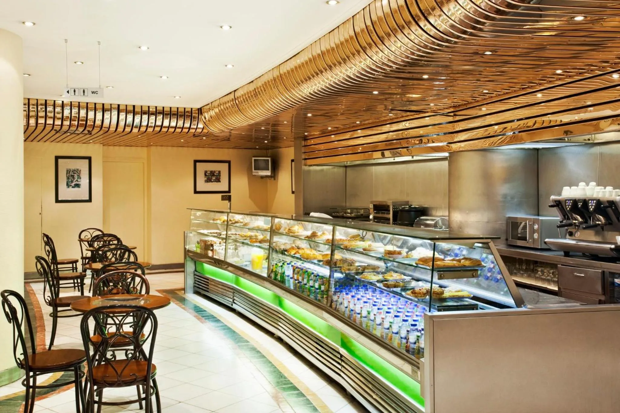 Restaurant/places to eat in Holiday Inn Lisbon-Continental by IHG