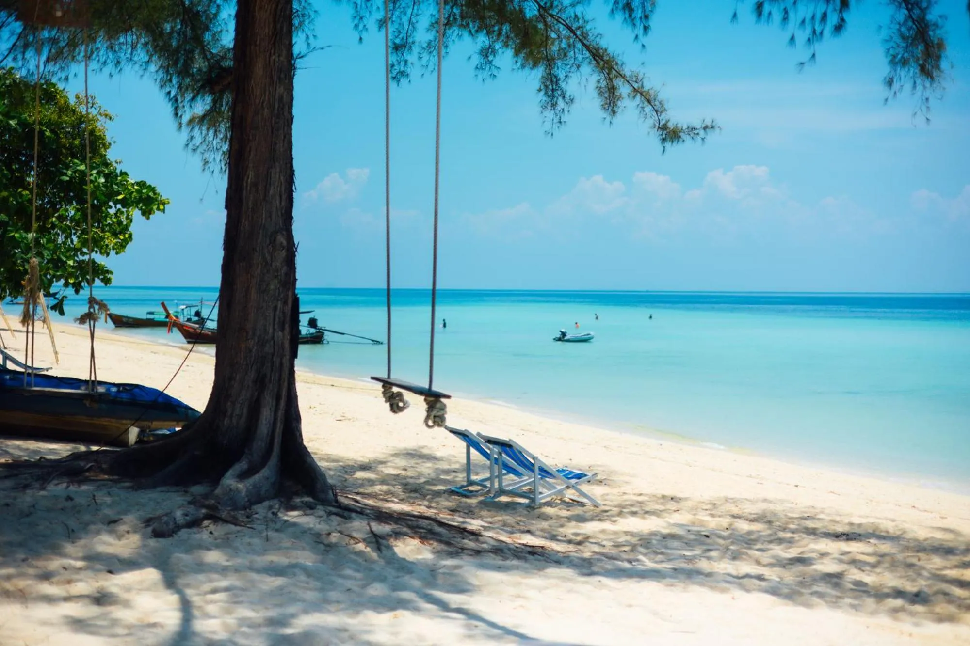 Beach in Mayalay Resort-Green Hotel