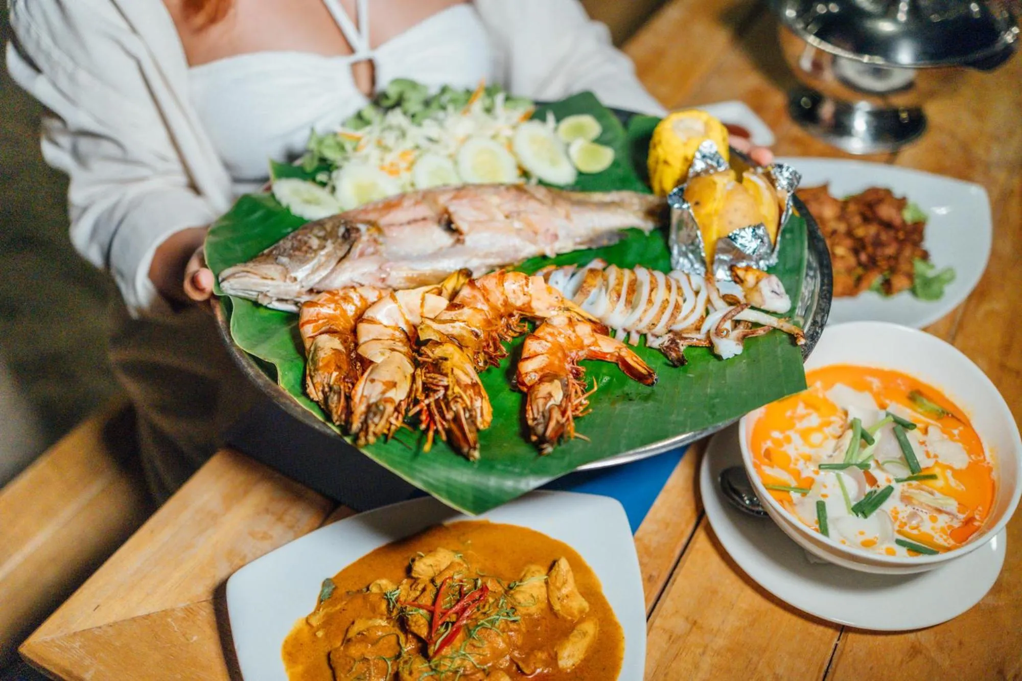 Food in Mayalay Resort-Green Hotel