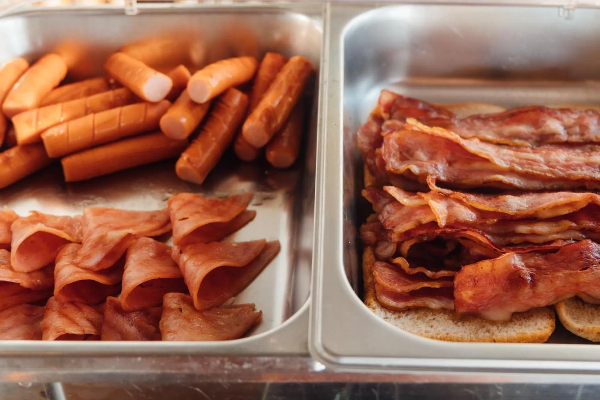 Food and drinks in Mayalay Resort-Green Hotel