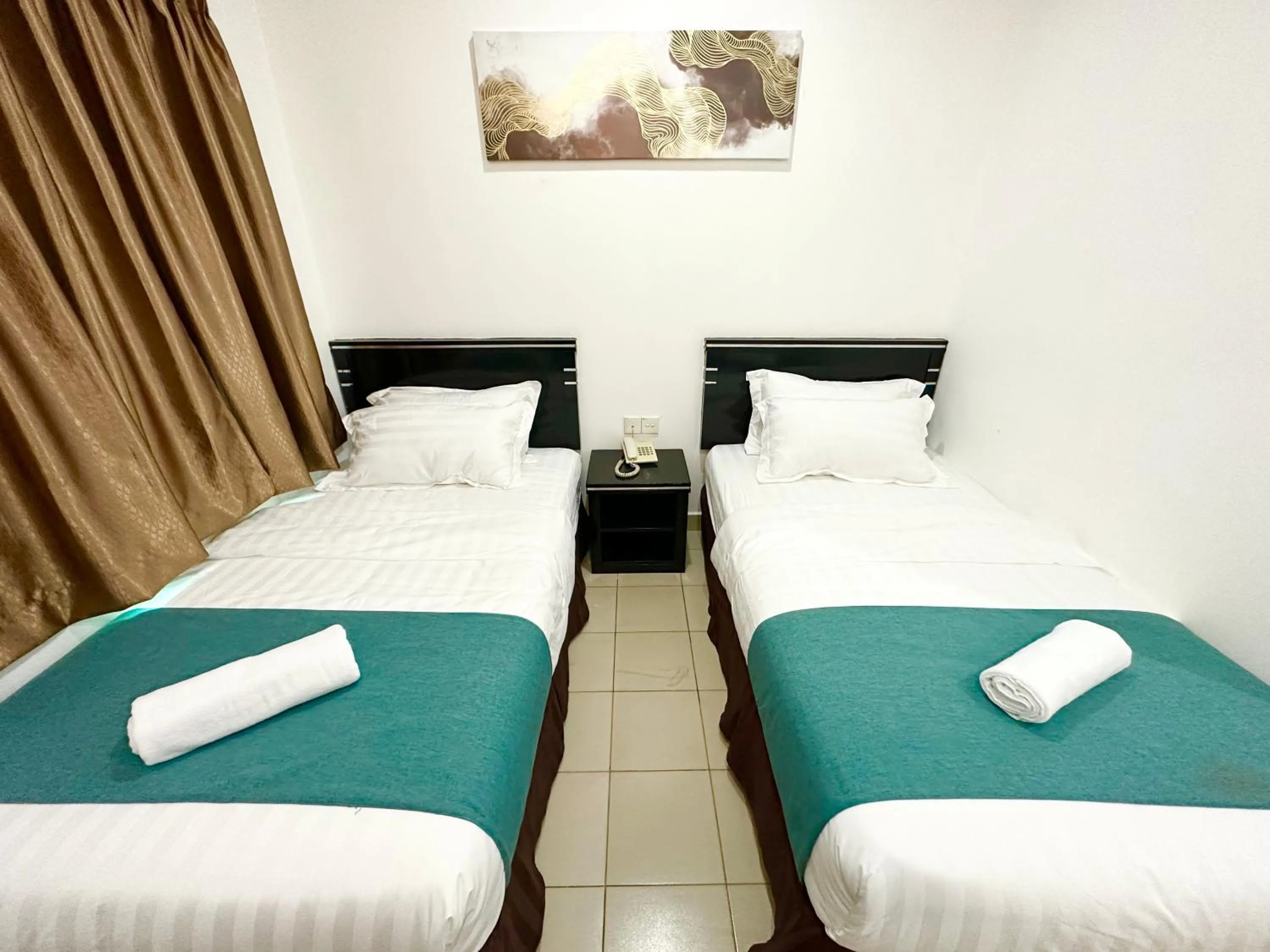 Bed in Hotel Tourist City Centre by HotSpot Essential