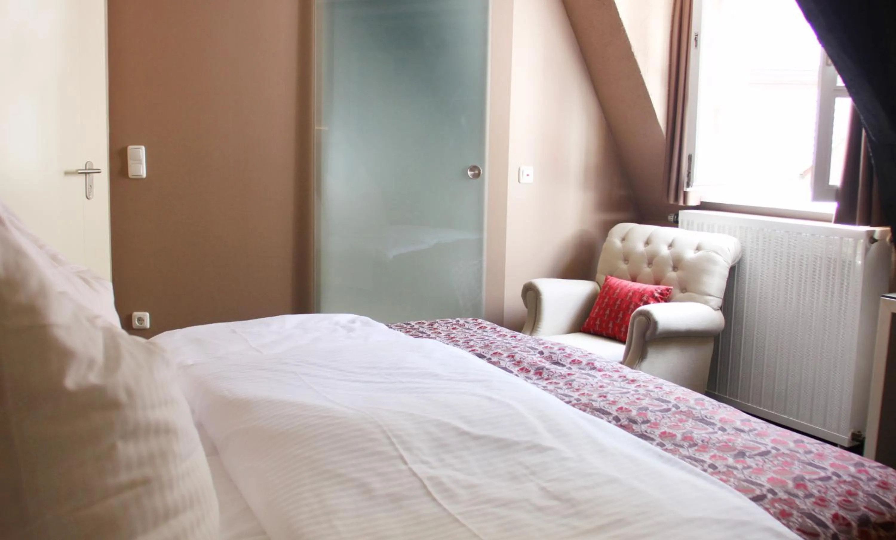 Day, Bed in Hotel Schmuckkästchen