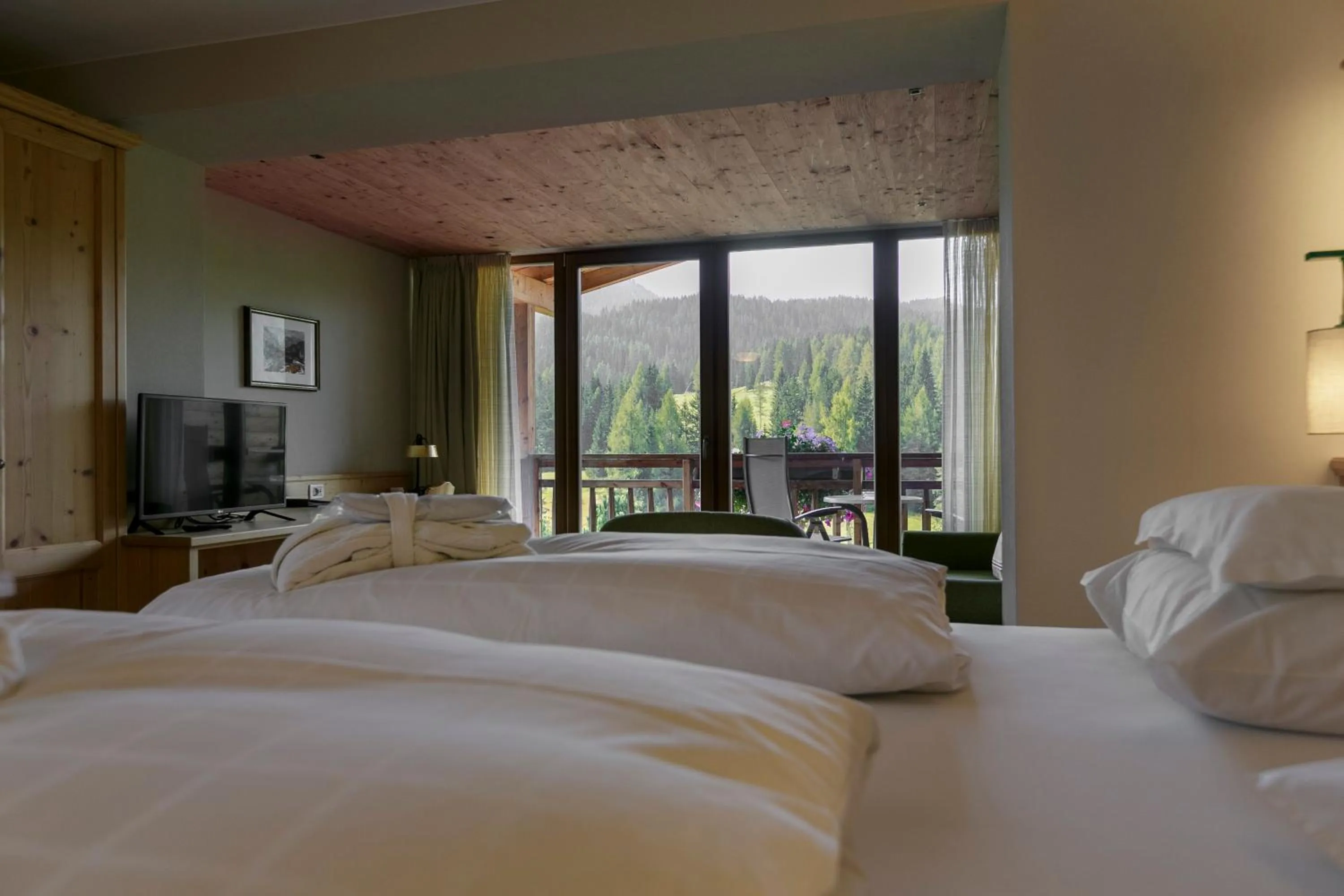 Photo of the whole room, Bed in Hotel Gran Paradiso