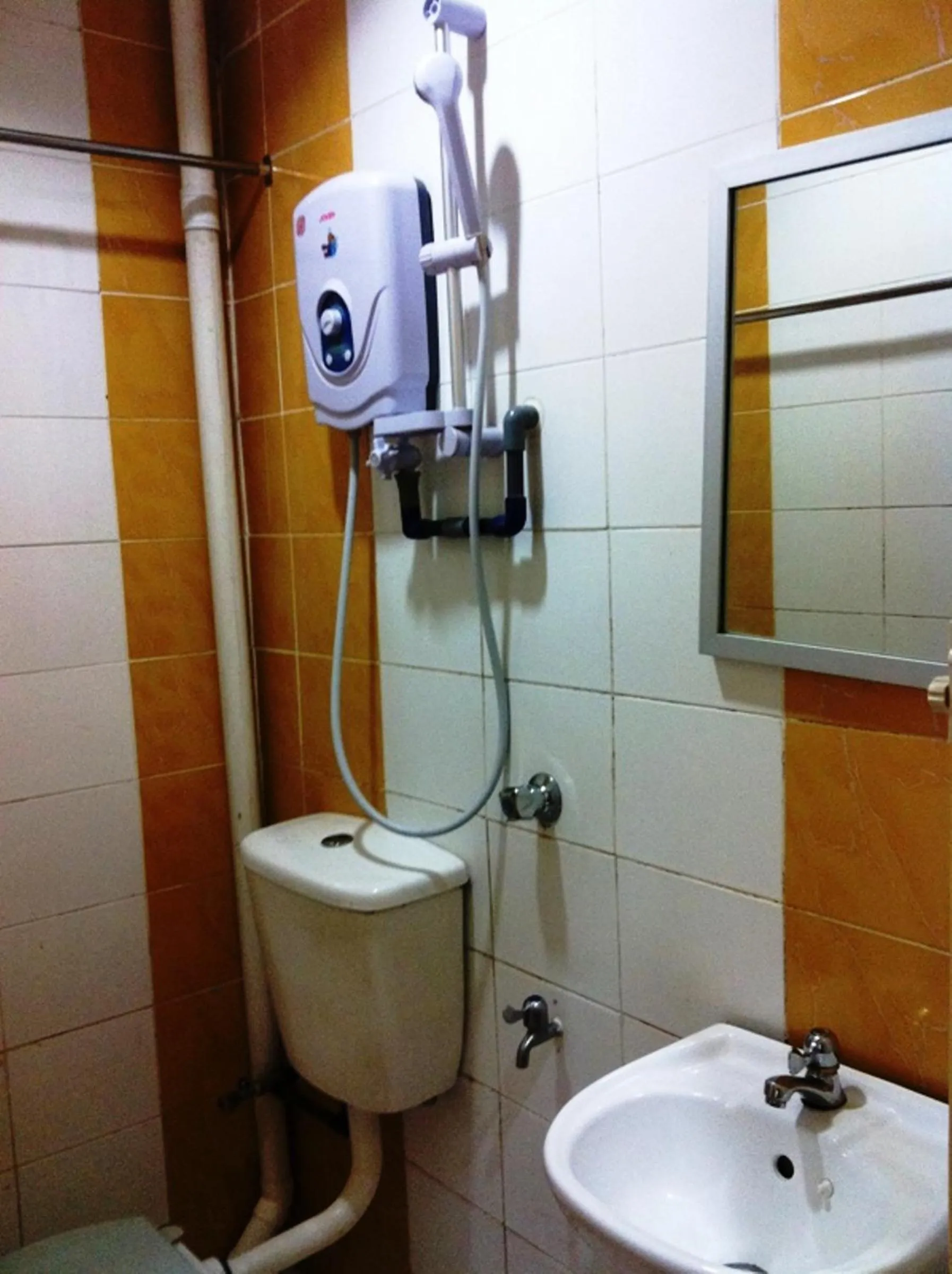 Bathroom in Hotel Traveller