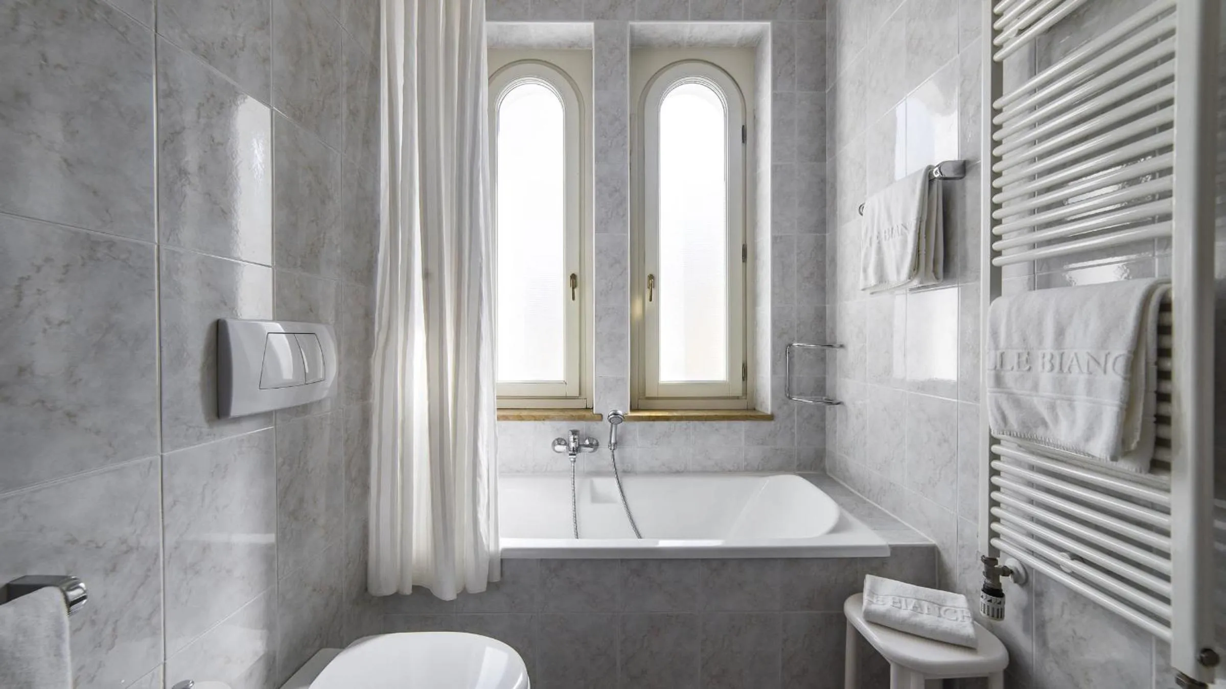 Bathroom in Hotel Ville Bianchi