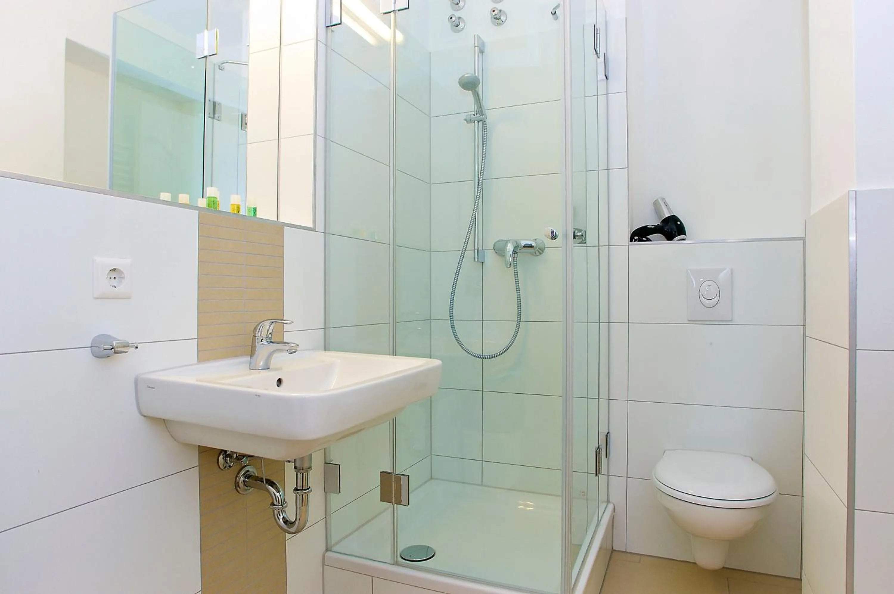 Bathroom in Apartmenthouse Berlin - Am Görlitzer Park