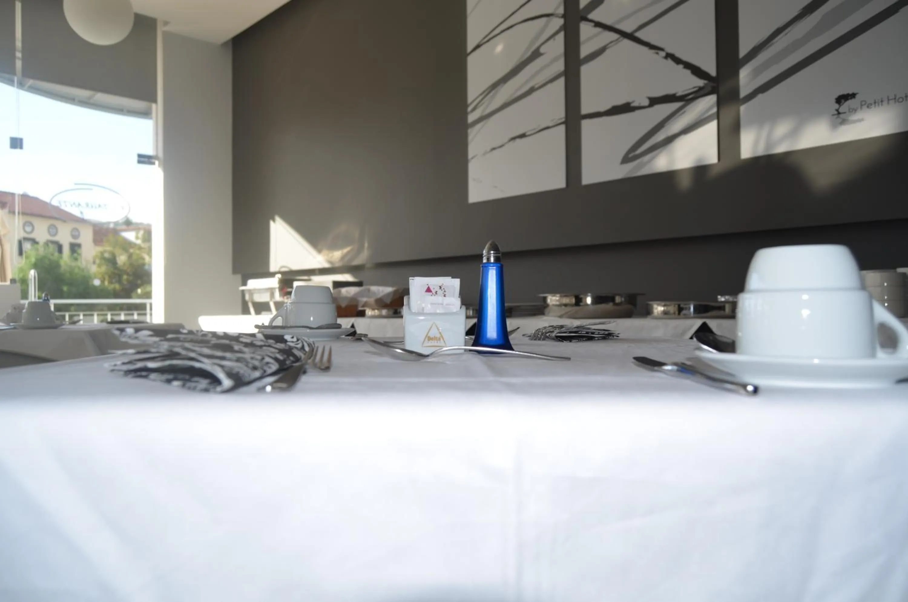 Restaurant/places to eat in Madeira Bright Star by Petit Hotels