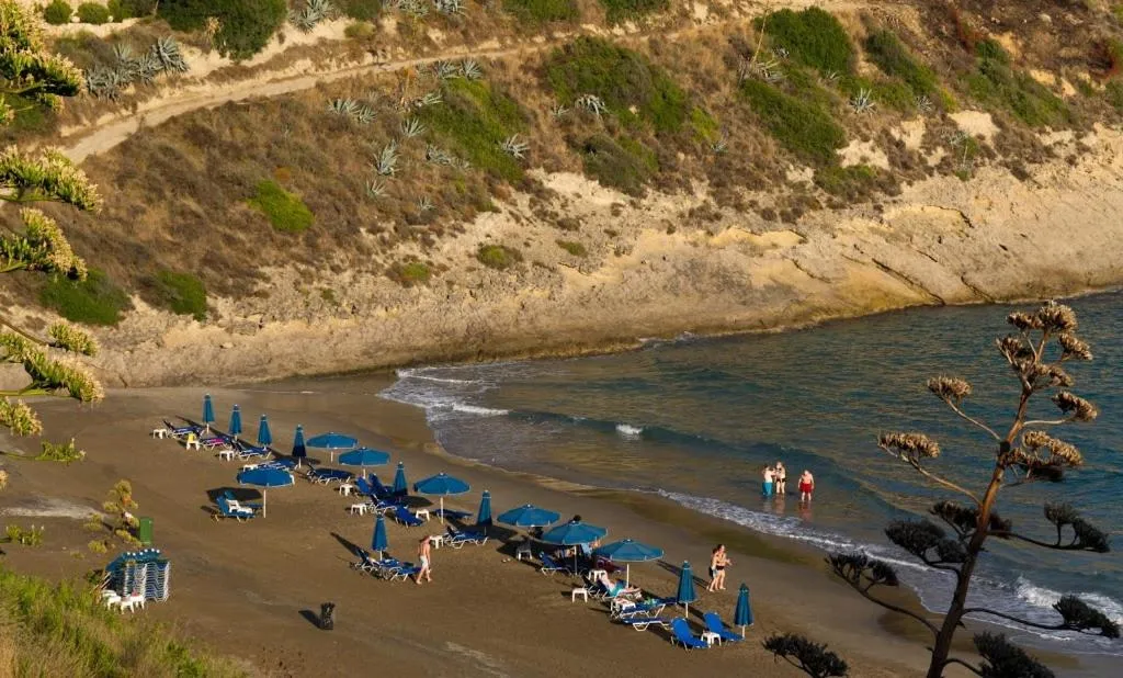 Beach in Monambeles Villas