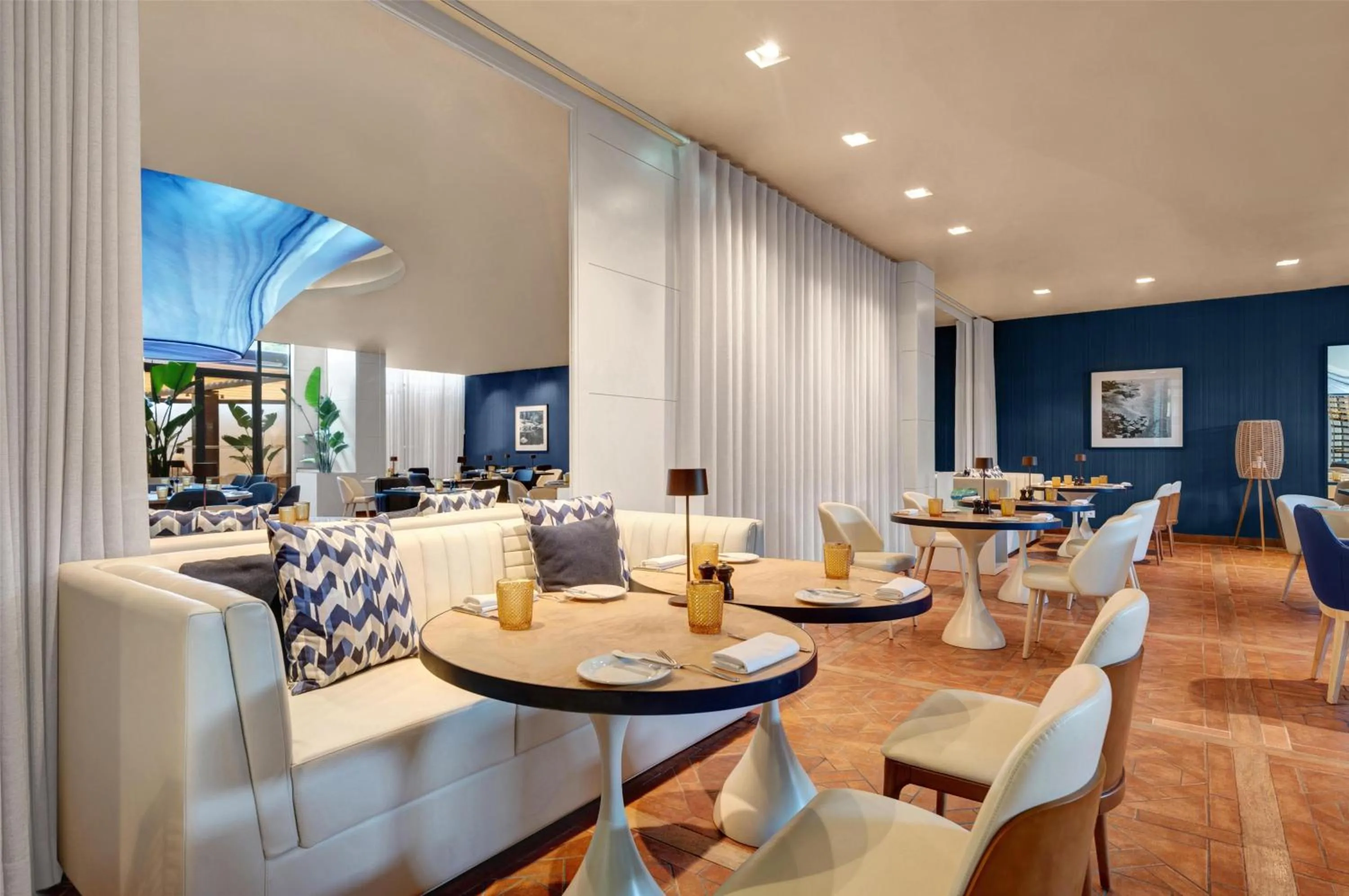 Restaurant/places to eat in Hilton Vilamoura