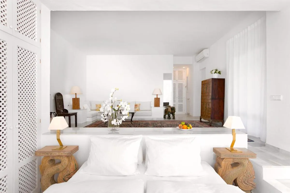 Photo of the whole room in Hotel Village