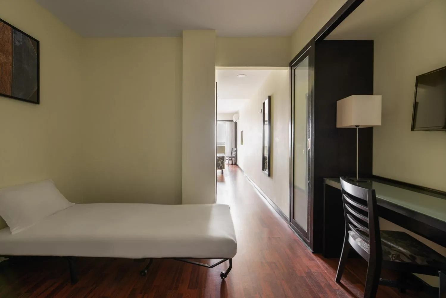 Photo of the whole room, Bed in Exe Praia Golfe