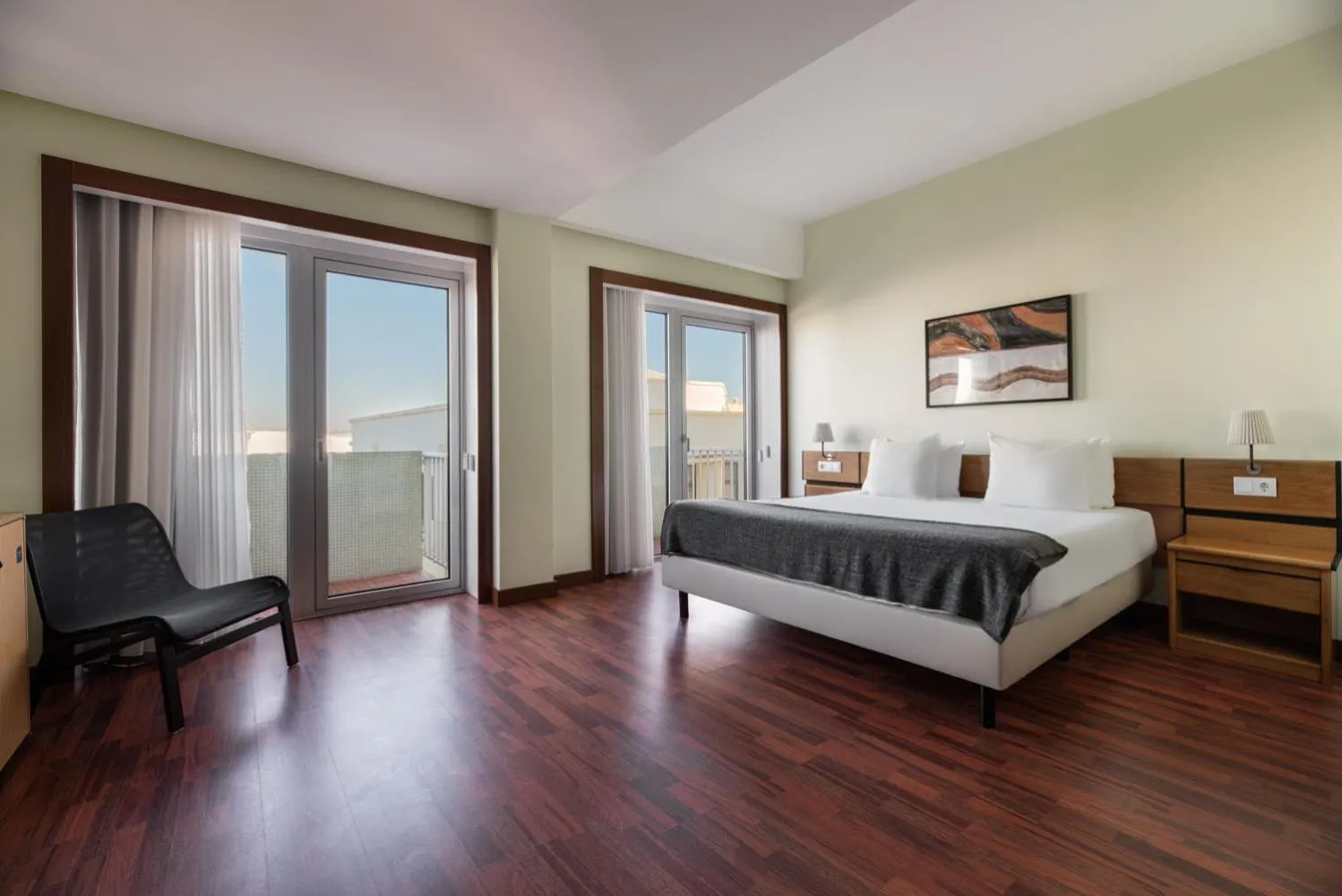 Photo of the whole room, Bed in Exe Praia Golfe