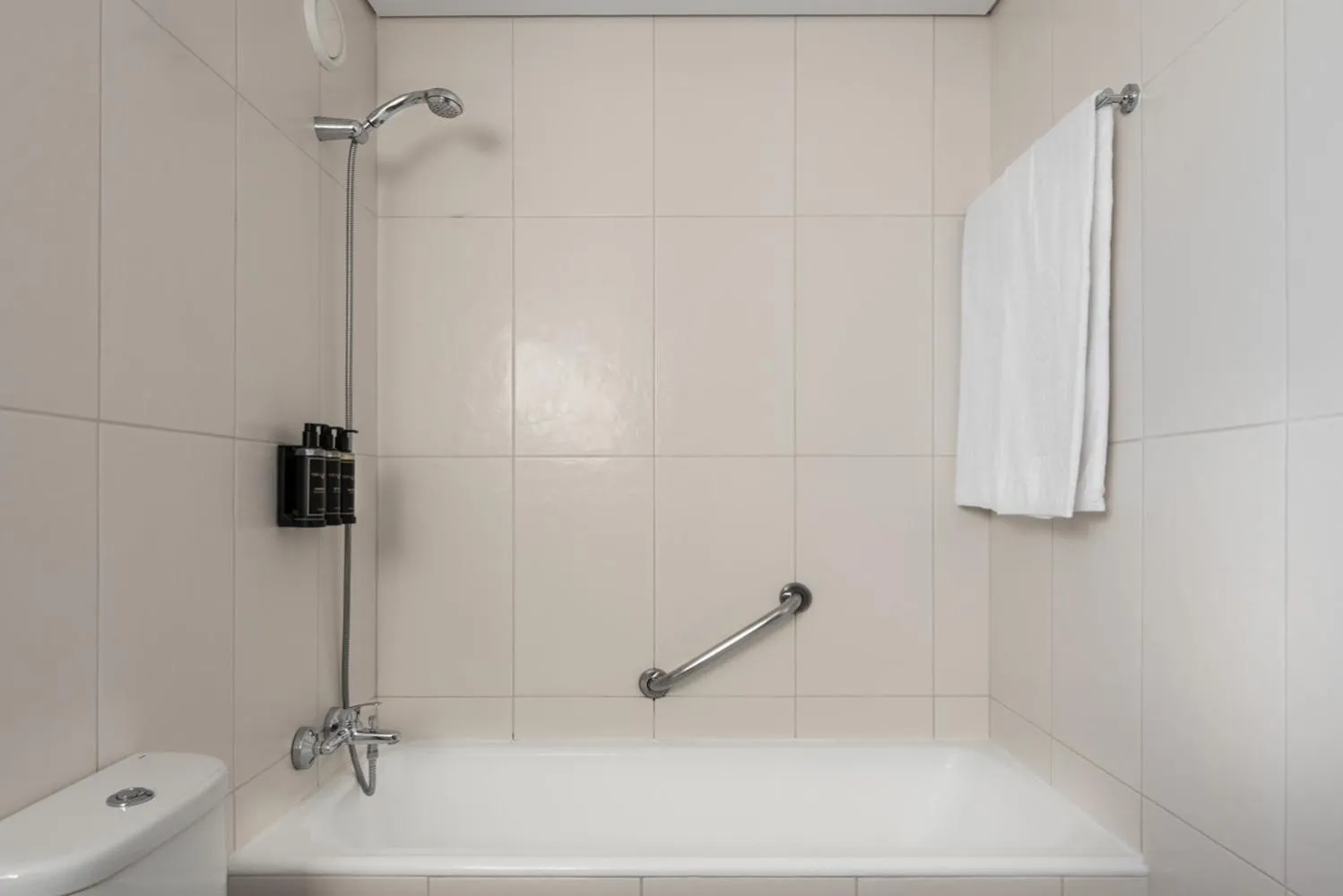 Photo of the whole room in Exe Praia Golfe