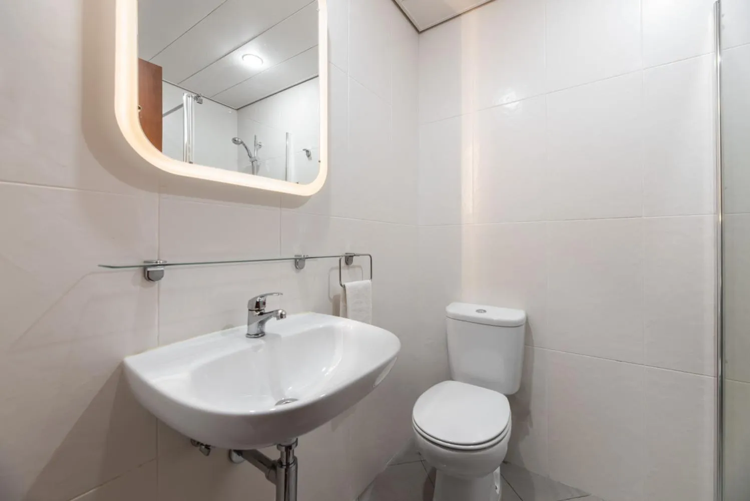 Photo of the whole room in Exe Praia Golfe