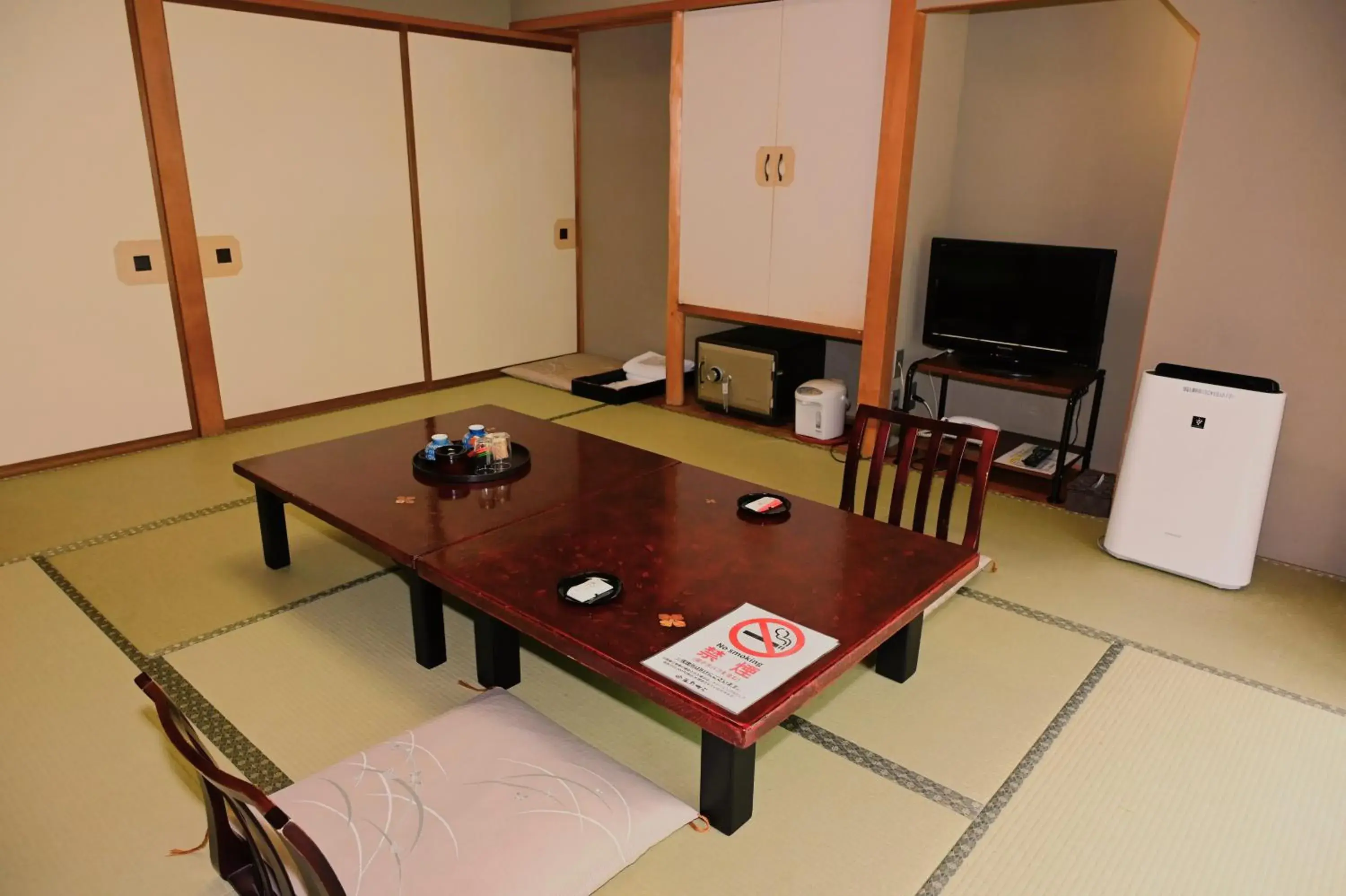 Japanese-Style Quadruple Room in Entaijiso Japanese-Style Quadruple Room in Entaijiso