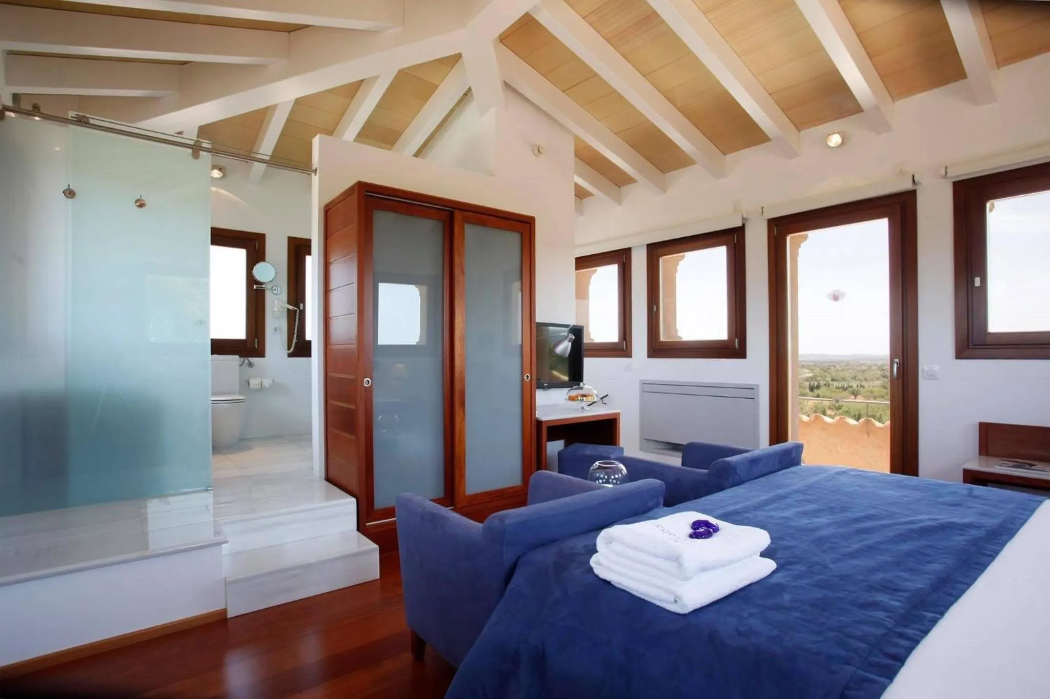 Photo of the whole room, Bed in Sa Cabana Hotel & Spa - Adults Only