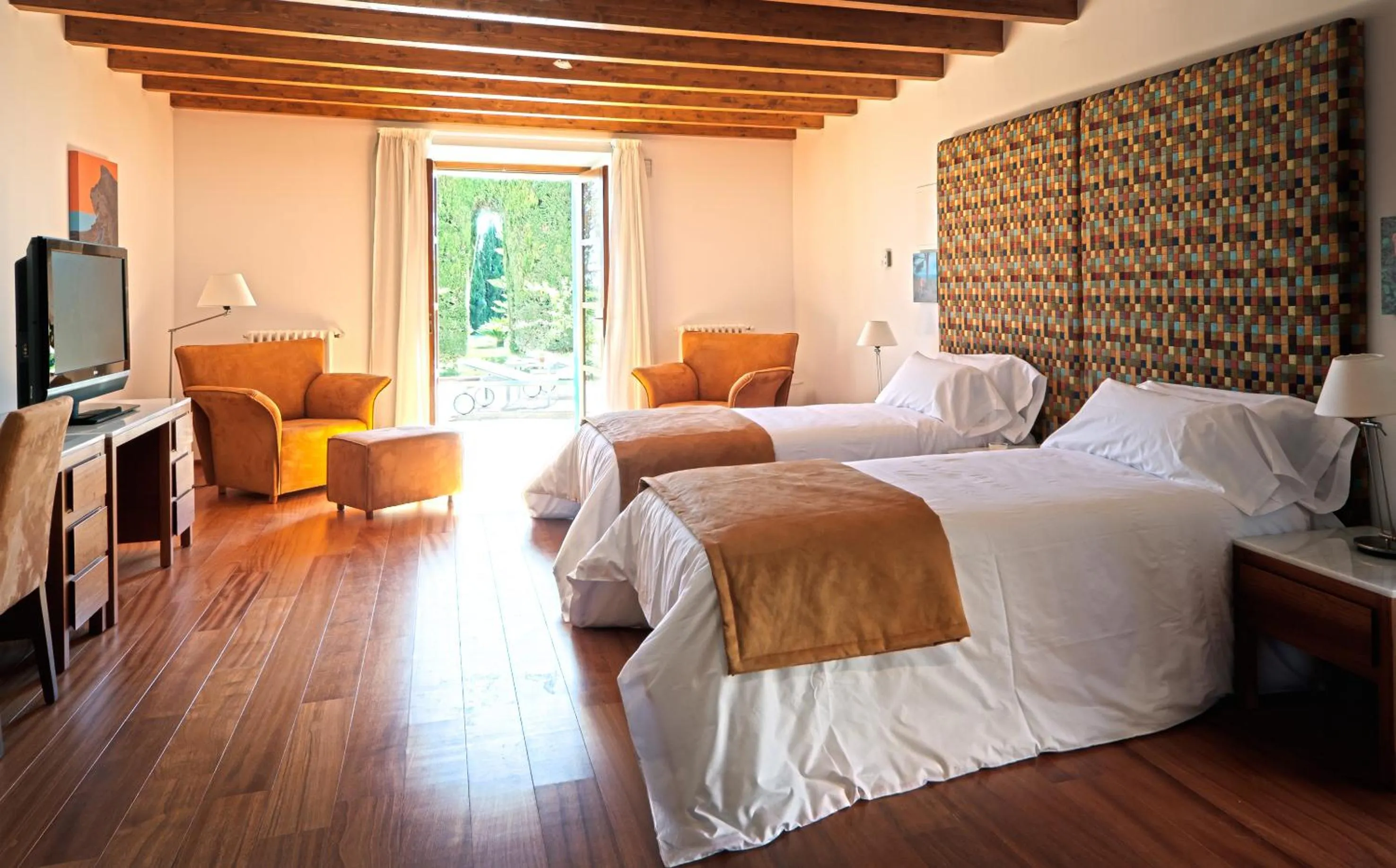 Bed in Sa Cabana Hotel & Spa - Adults Only