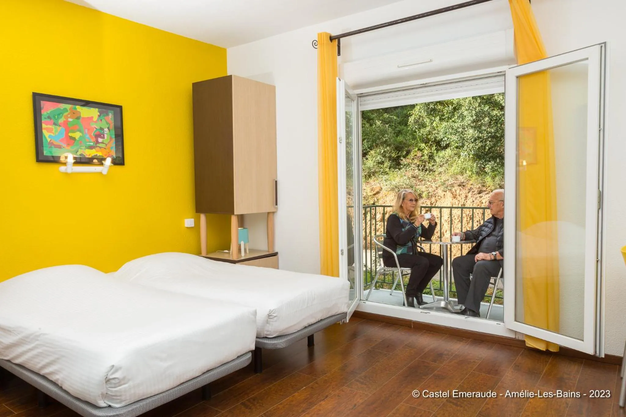 Balcony/Terrace, Bed in Appart'Hotel Castel Emeraude, Charme et Caractère
