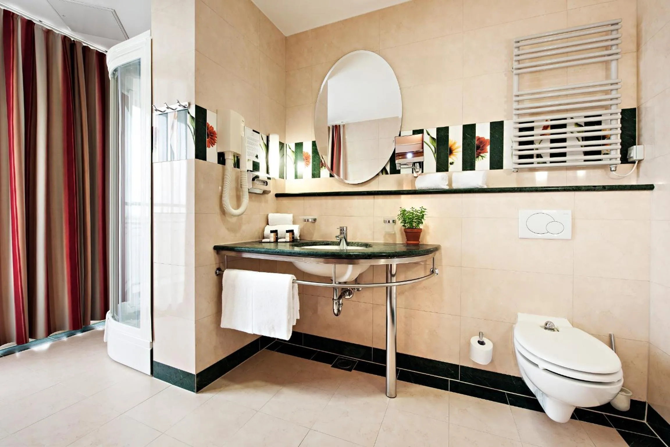 Bathroom in Hotel Livada Prestige - Terme 3000 - Sava Hotels & Resorts