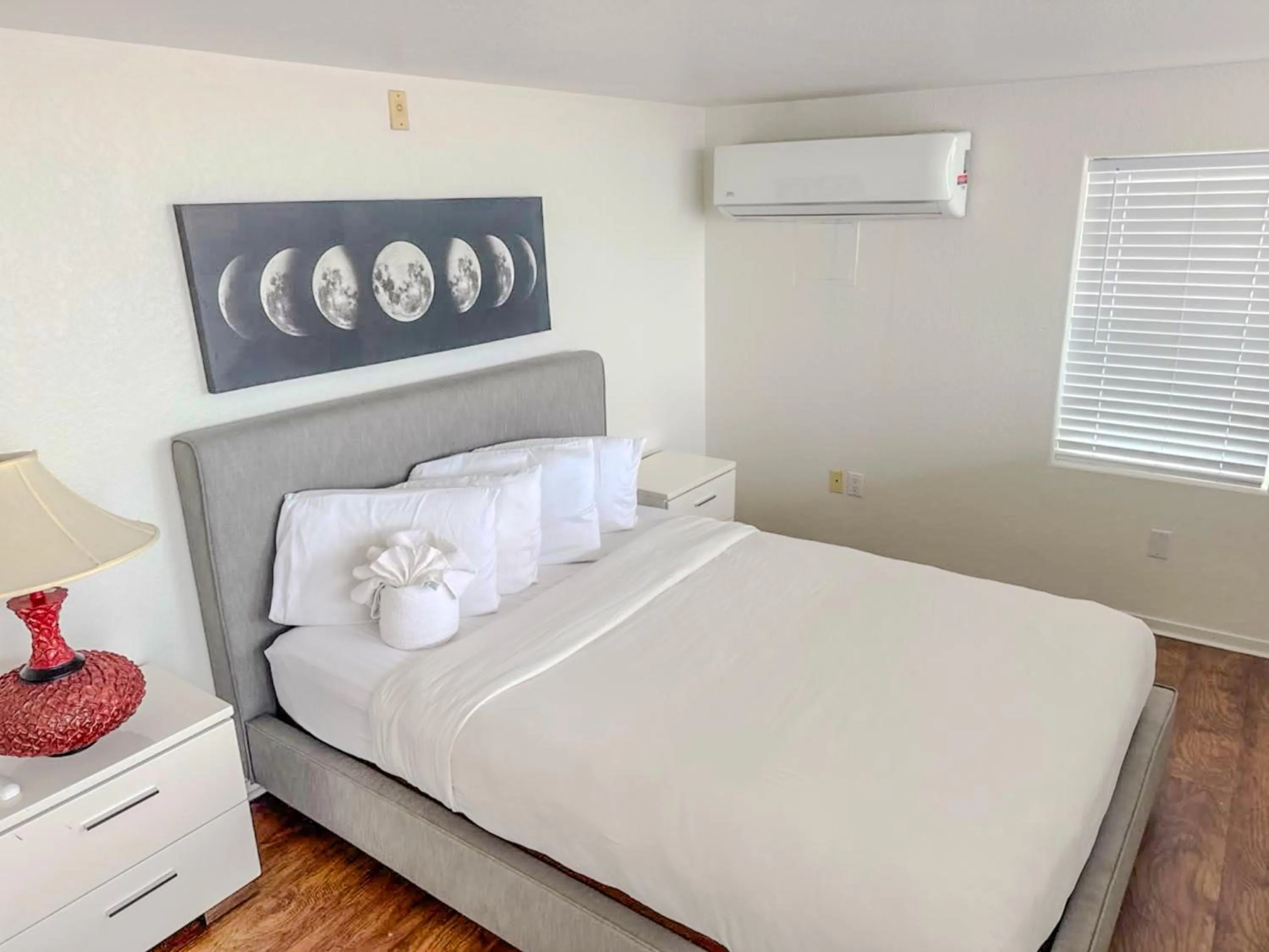 Bed in Little Italy Modern Lofts