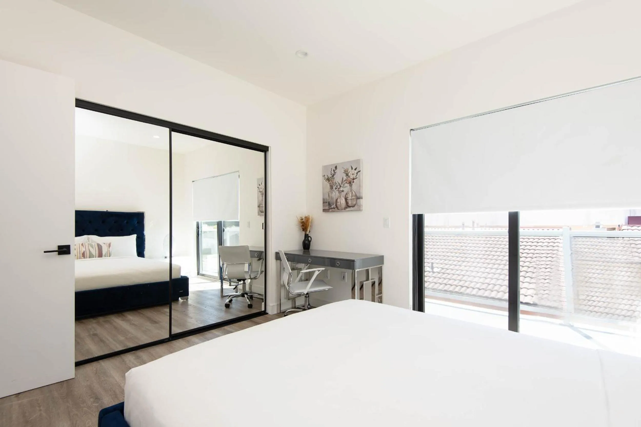 Bed in Regency Modern Apartments