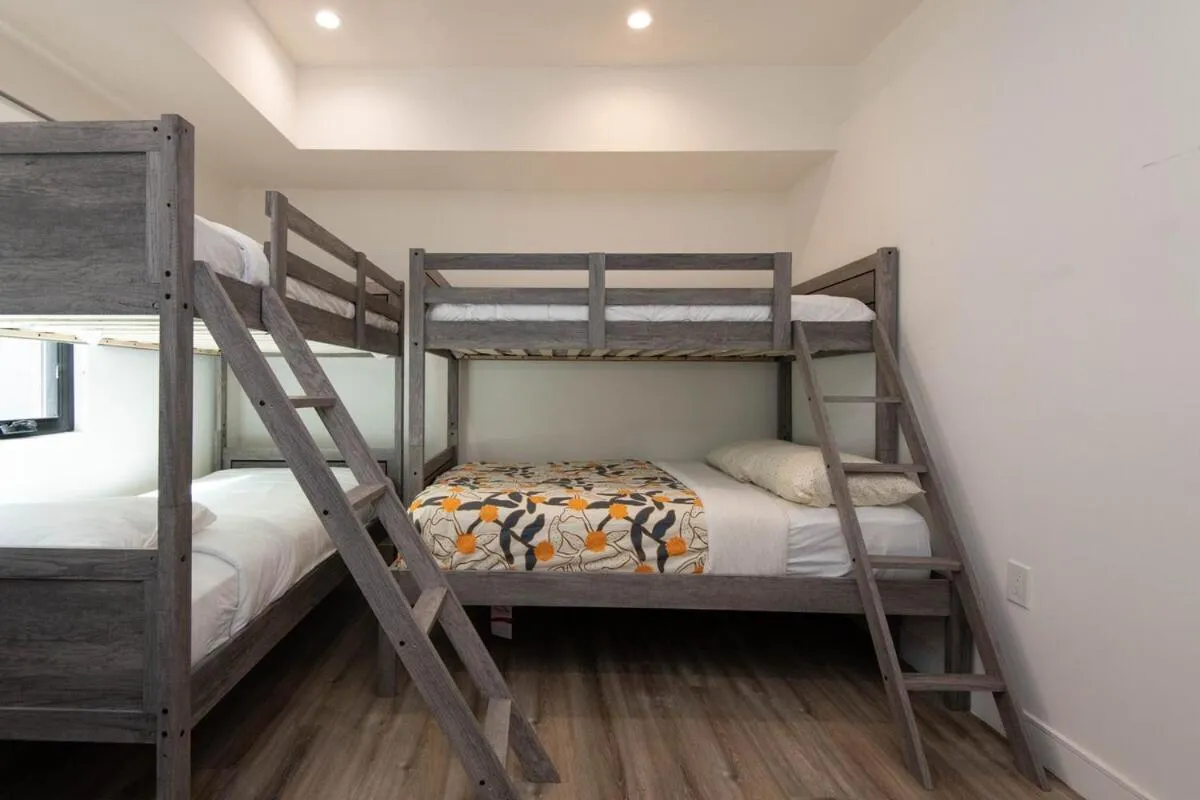 Bed in Regency Modern Apartments