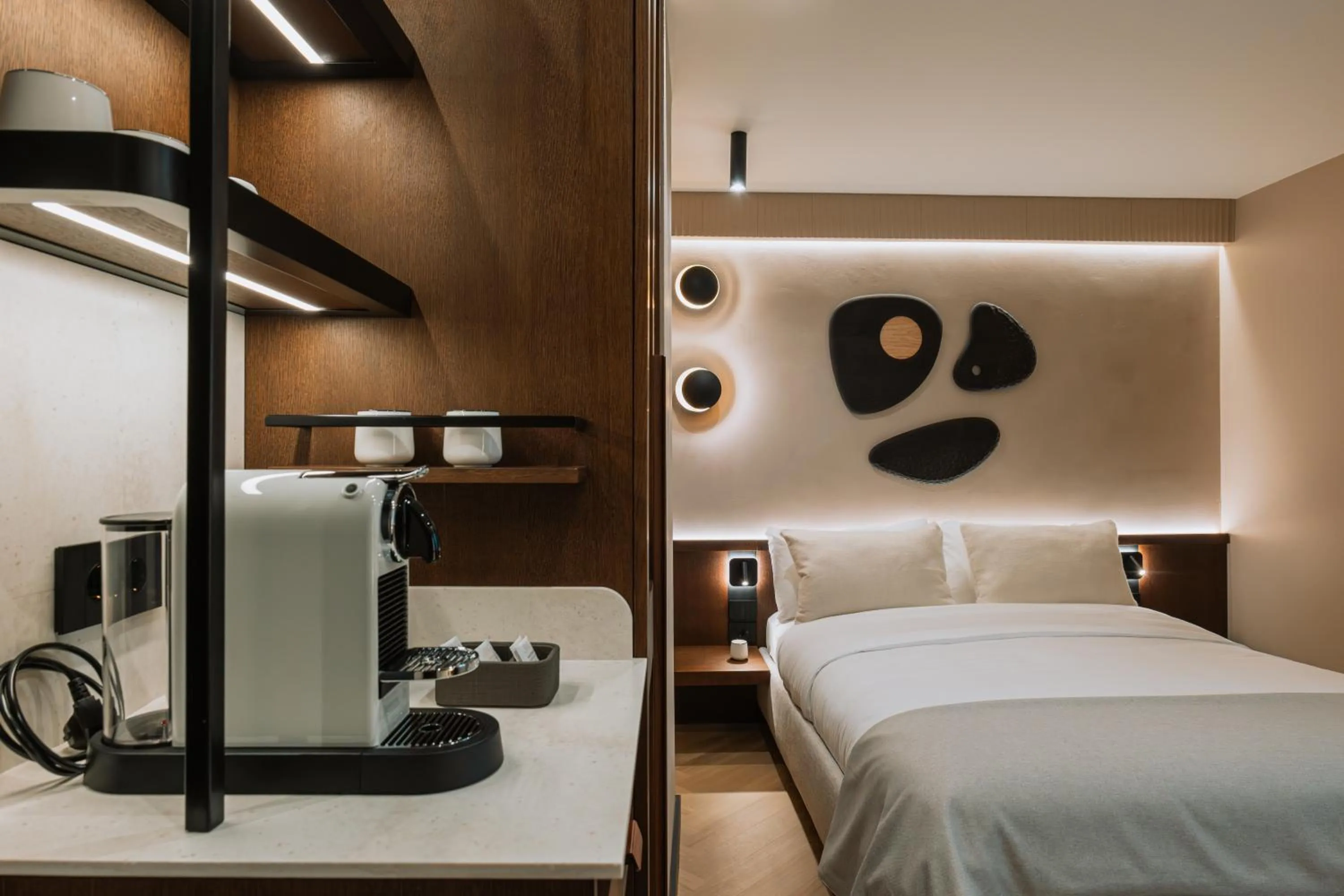 Bedroom, Bed in Hotel Trianon