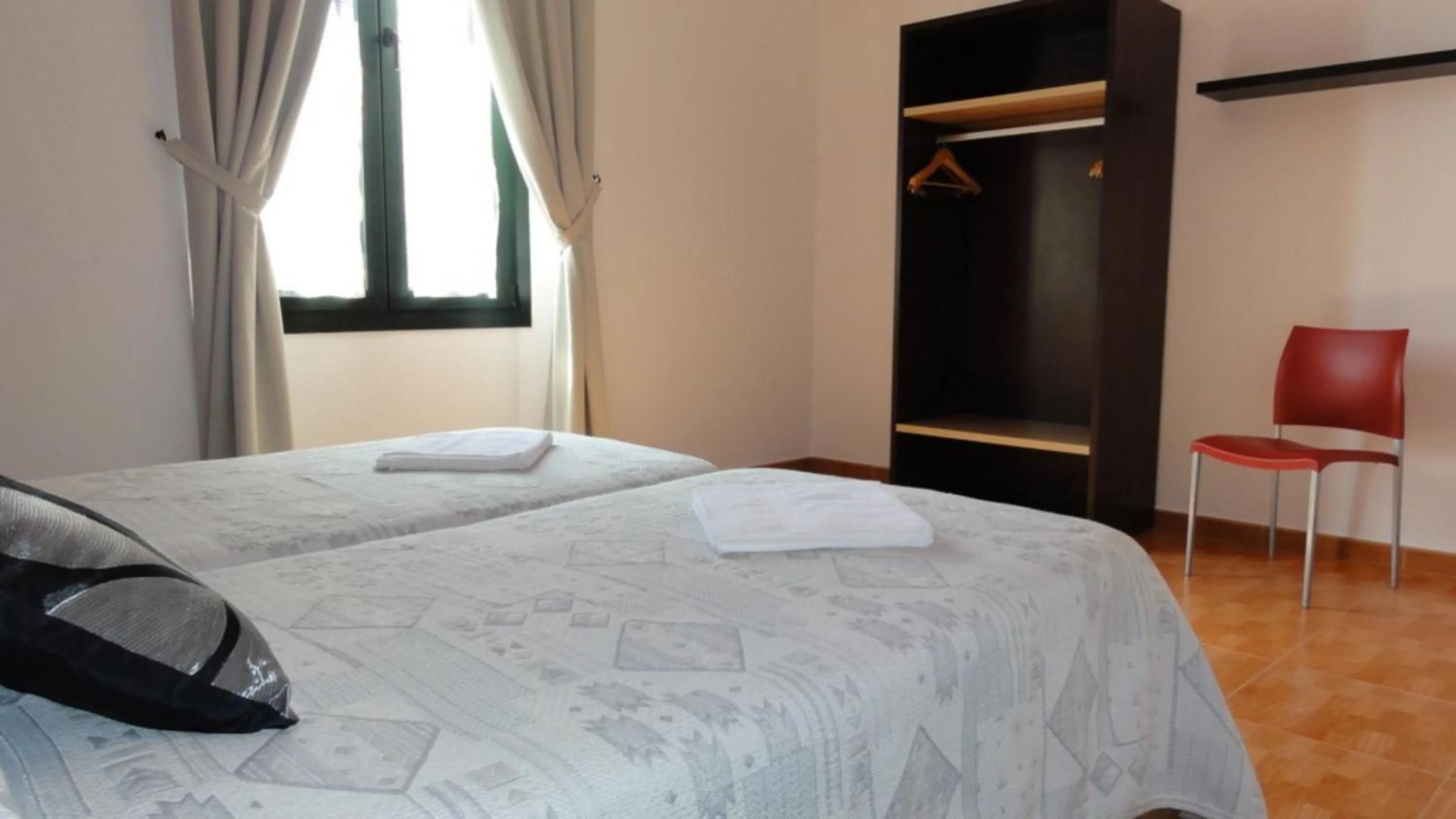 Bedroom, Bed in Aparthotel Can Gallart