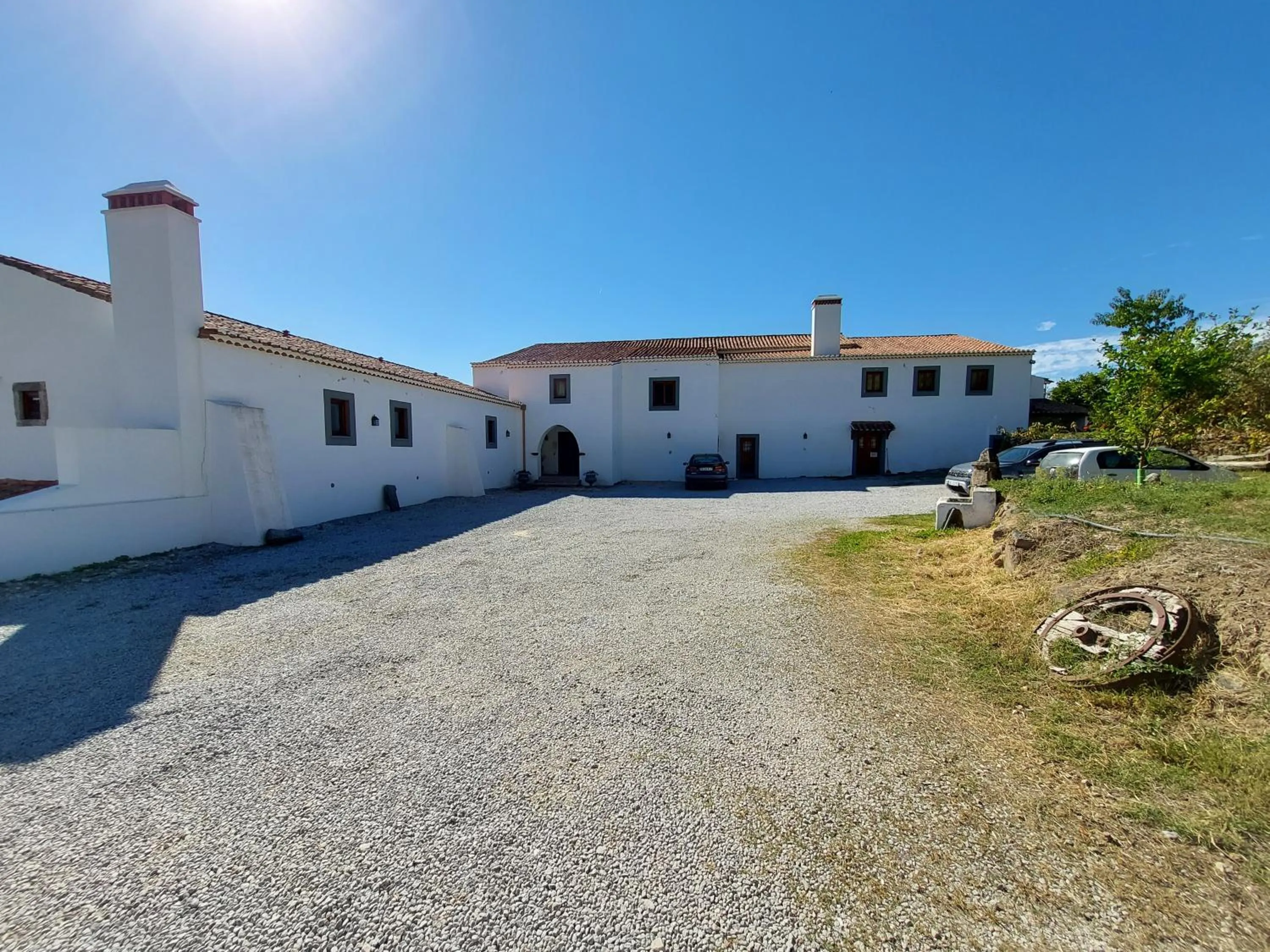 Property building in Convento da Provença
