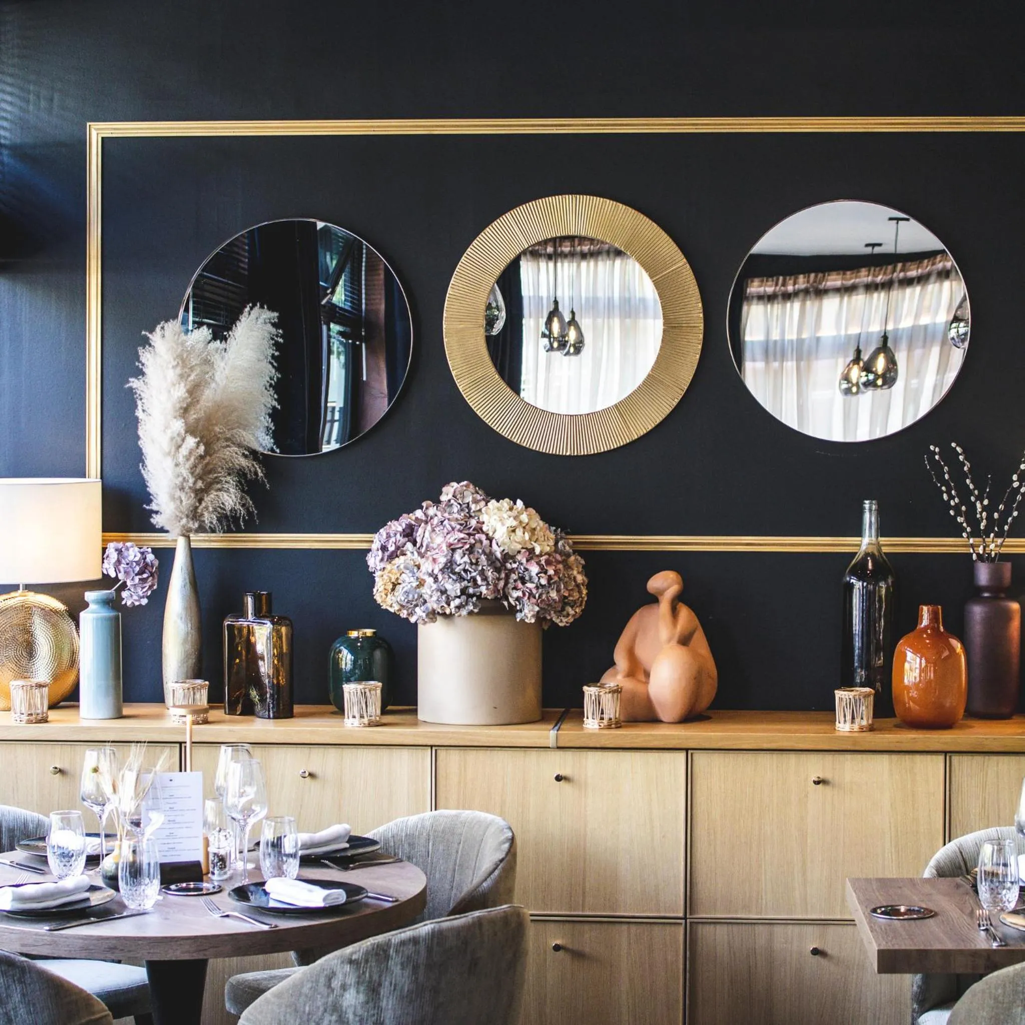 Restaurant/places to eat in Le Boeuf Couronné - Hôtel & Restaurant Chartres- Logis Hotels