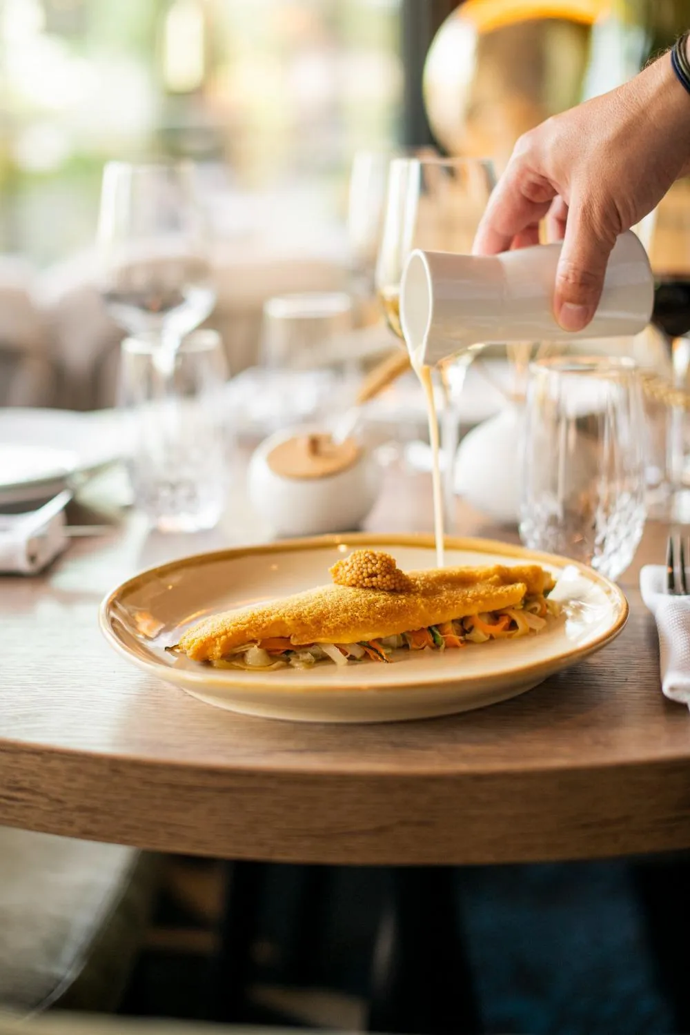 Restaurant/places to eat in Le Boeuf Couronné - Hôtel & Restaurant Chartres- Logis Hotels