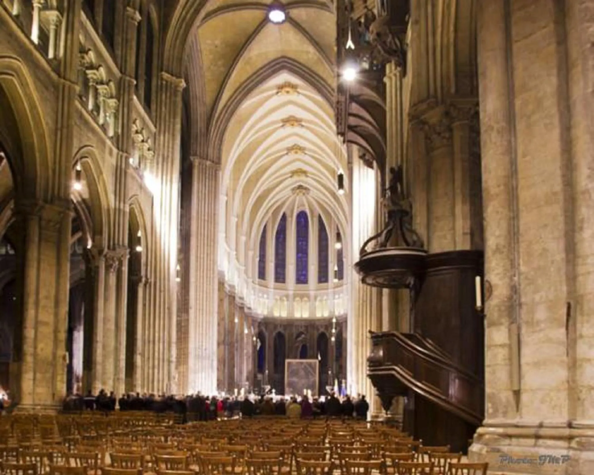 Activities in Le Boeuf Couronné - Hôtel & Restaurant Chartres- Logis Hotels