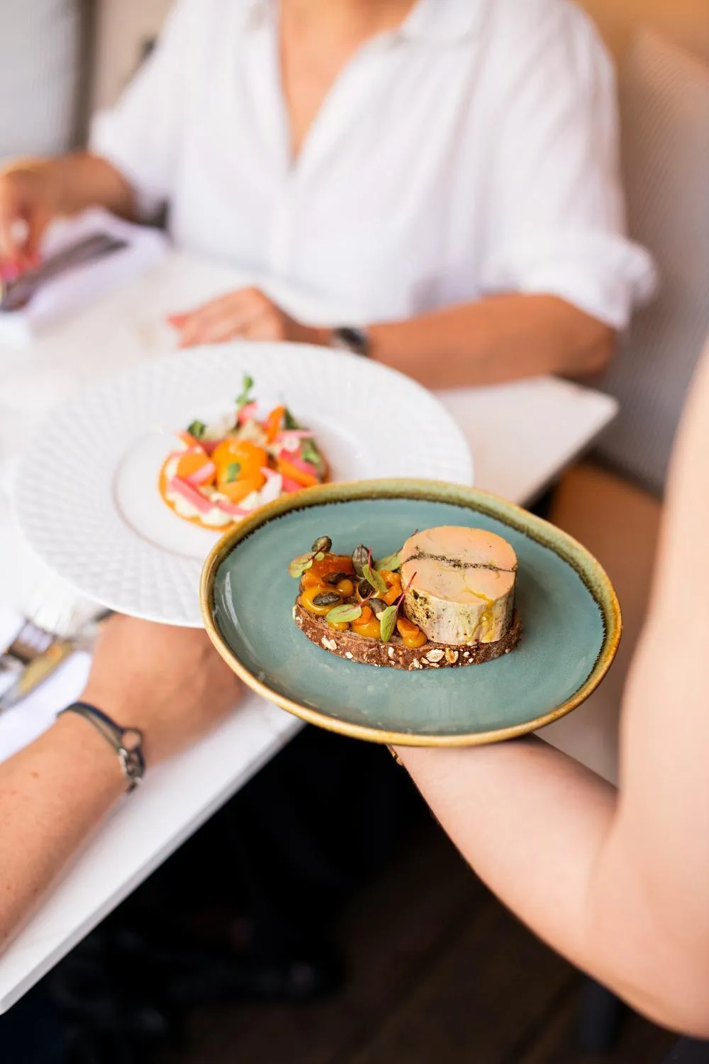 Restaurant/places to eat in Le Boeuf Couronné - Hôtel & Restaurant Chartres- Logis Hotels