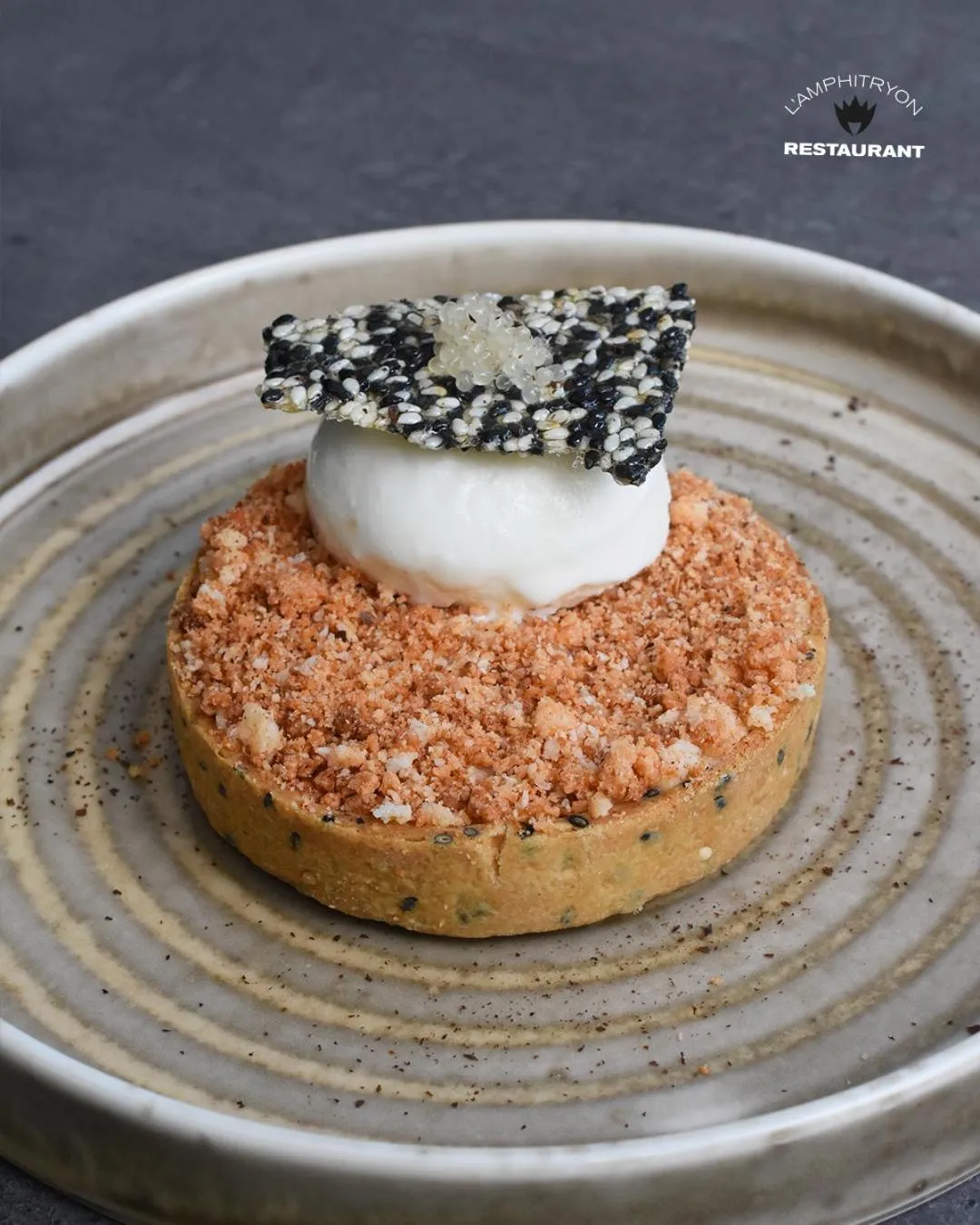 Restaurant/places to eat in Le Boeuf Couronné - Hôtel & Restaurant Chartres- Logis Hotels