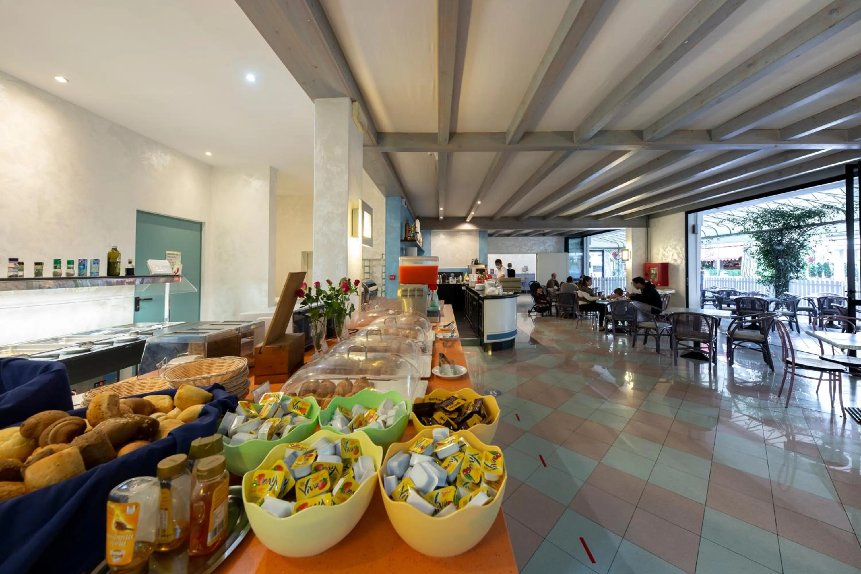 Continental breakfast in Hotel Olanda
