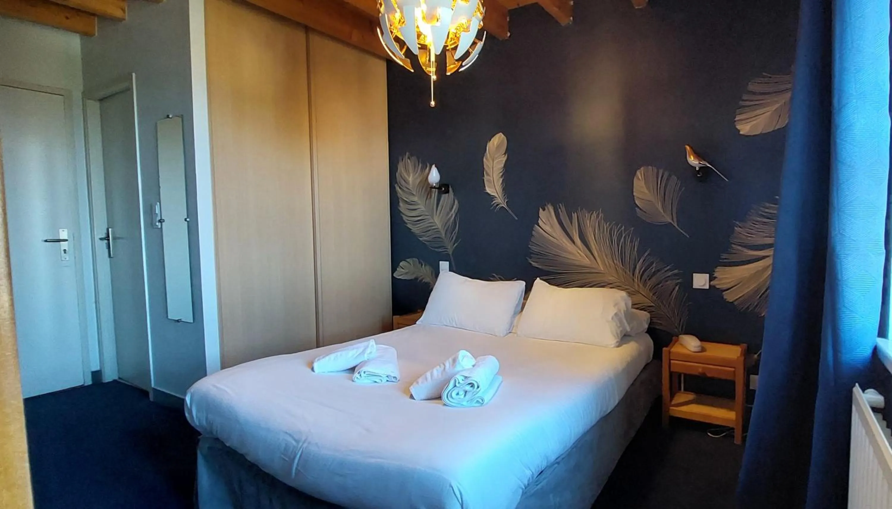 Bed in Logis Le Prieuré