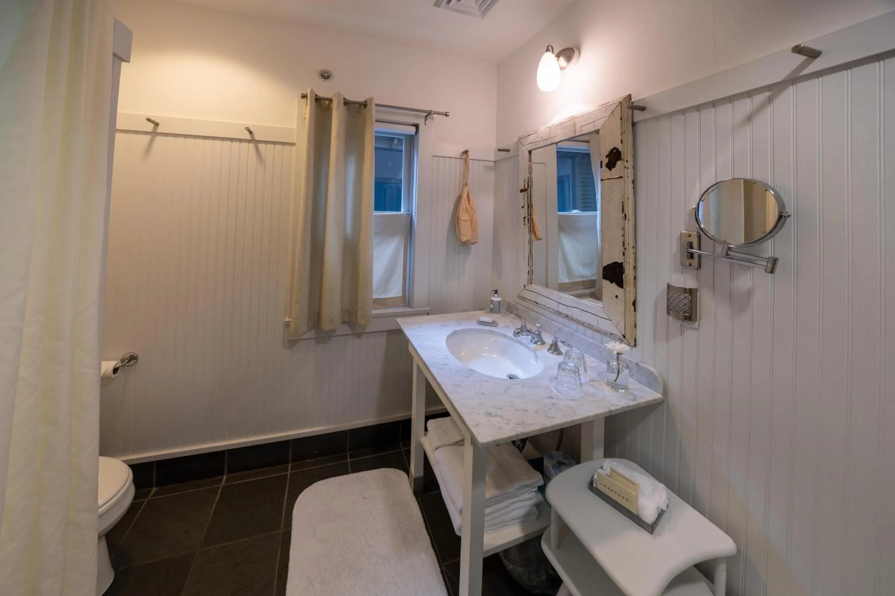 Bathroom in The Porches Inn at Mass MoCA