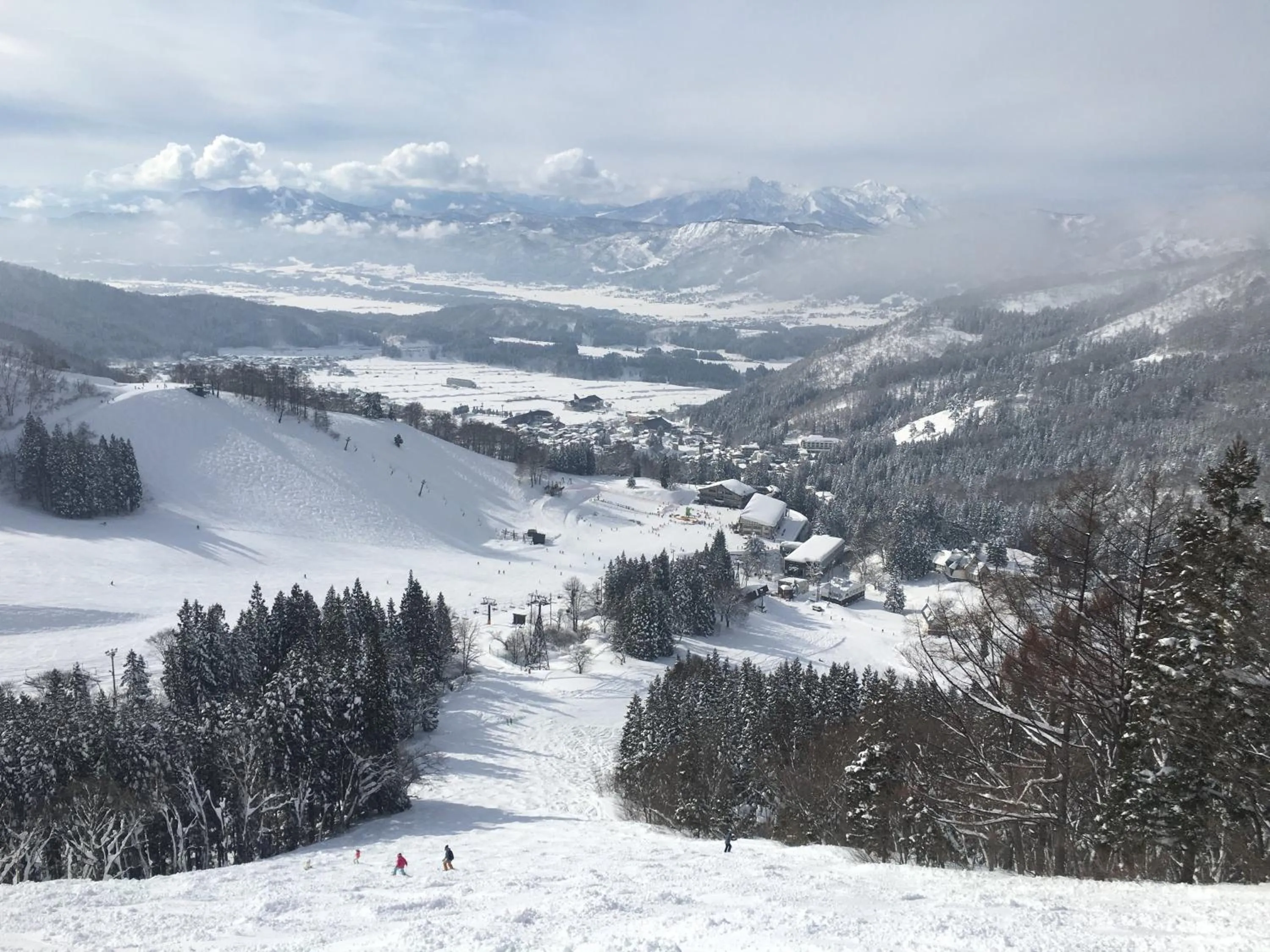 Nozawa Onsen BASECAMP
